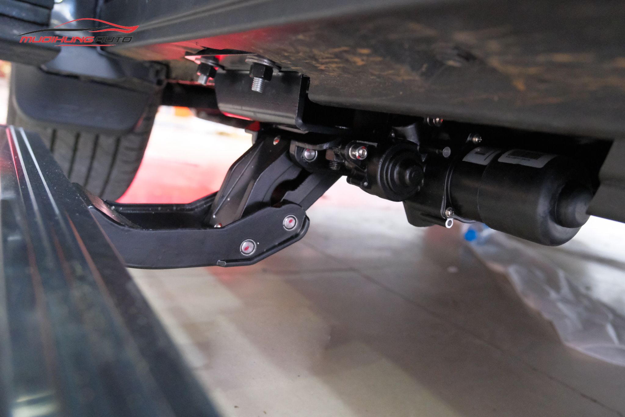 Bậc bước chân điện Lexus RX300