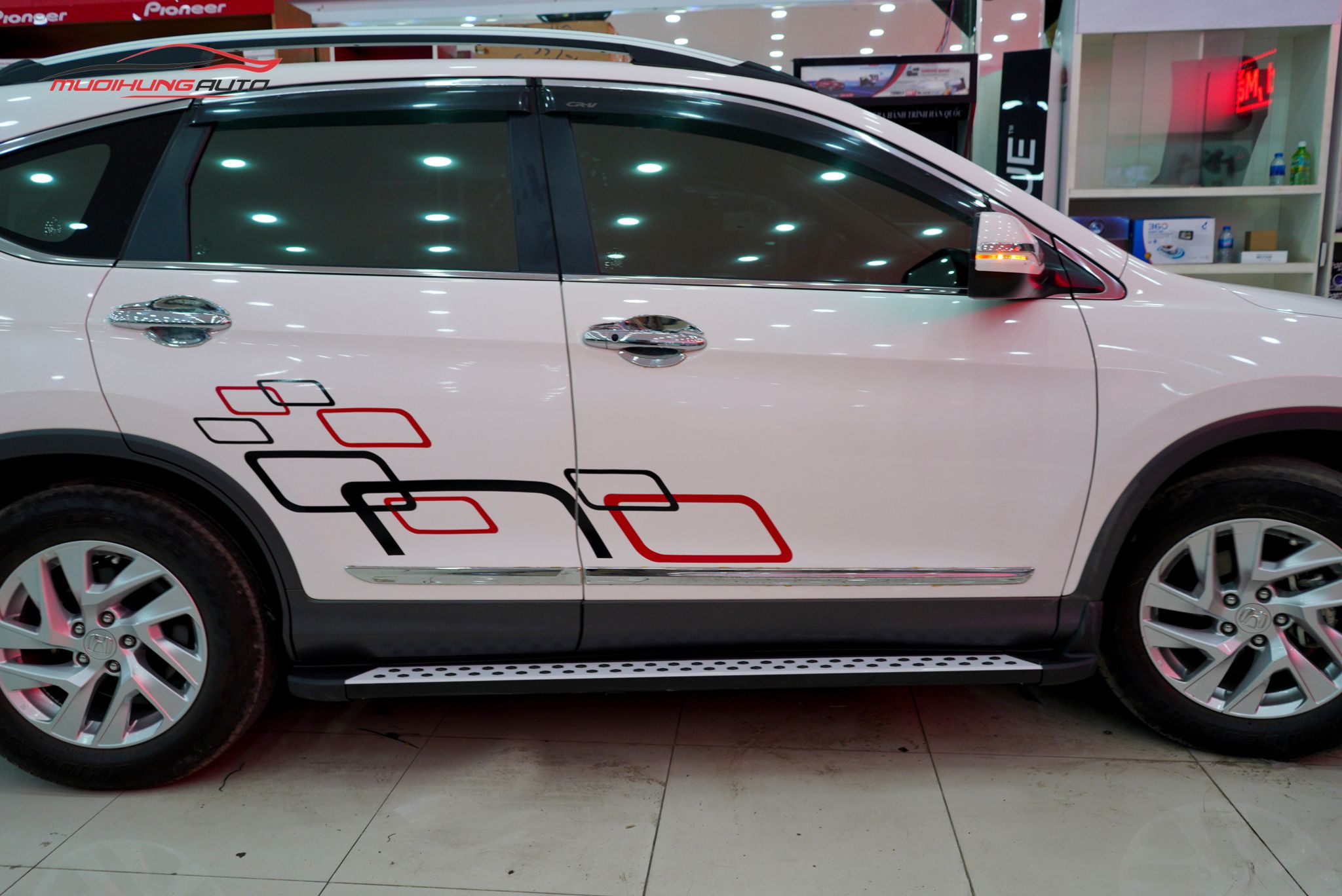 Bậc bước lên xuống Honda CRV 2019