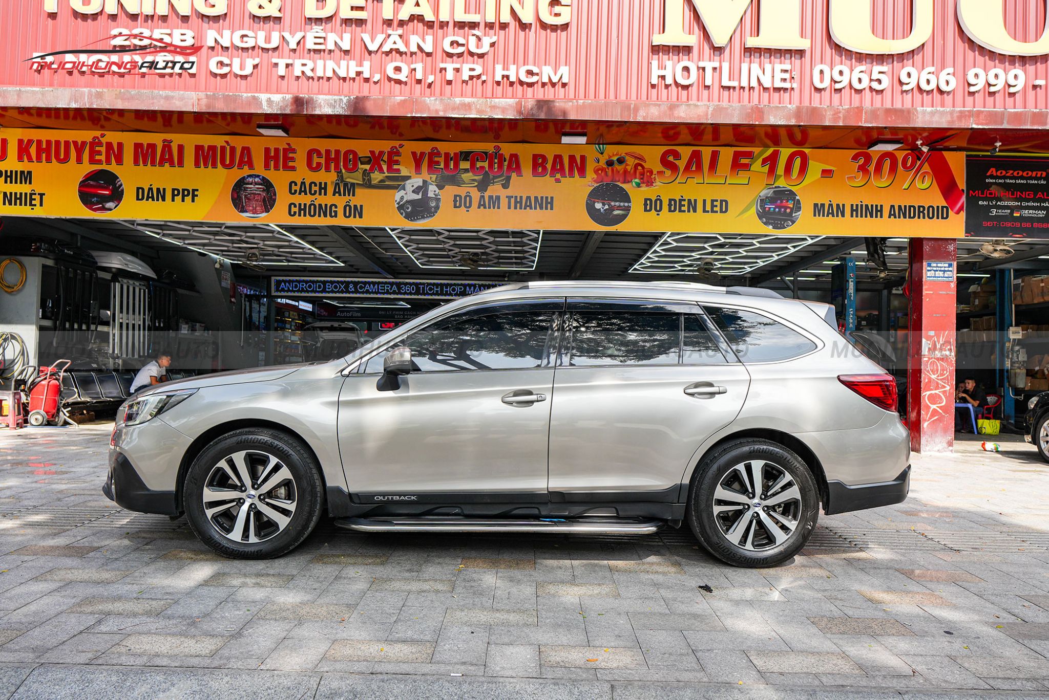 Bậc lên xuống Subaru Outback 2018