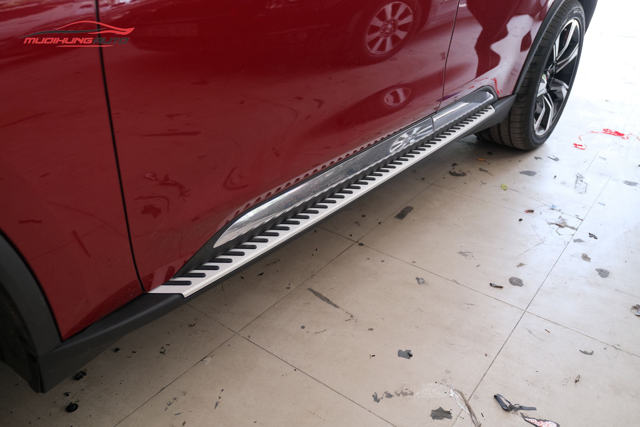 Bậc lên xuống Vinfast Lux SA