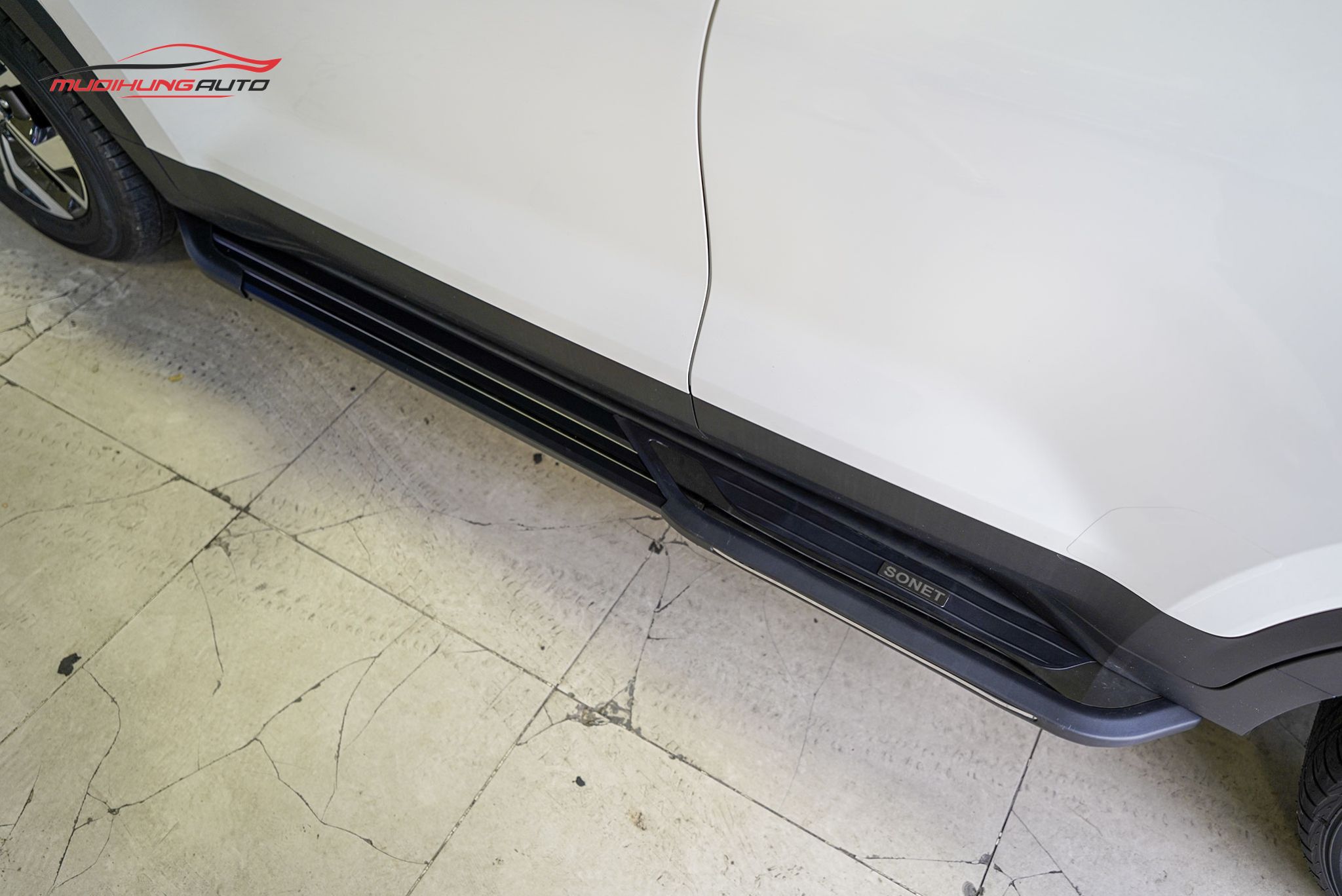 Bậc lên xuống xe Kia Sonet
