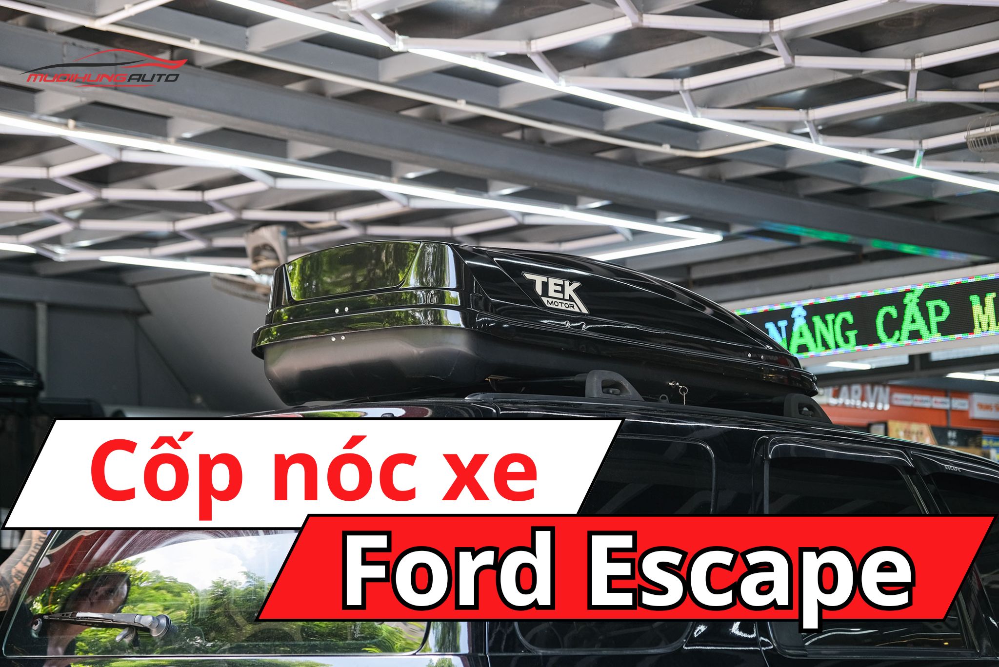 Baga phi thuyền Ford Escape