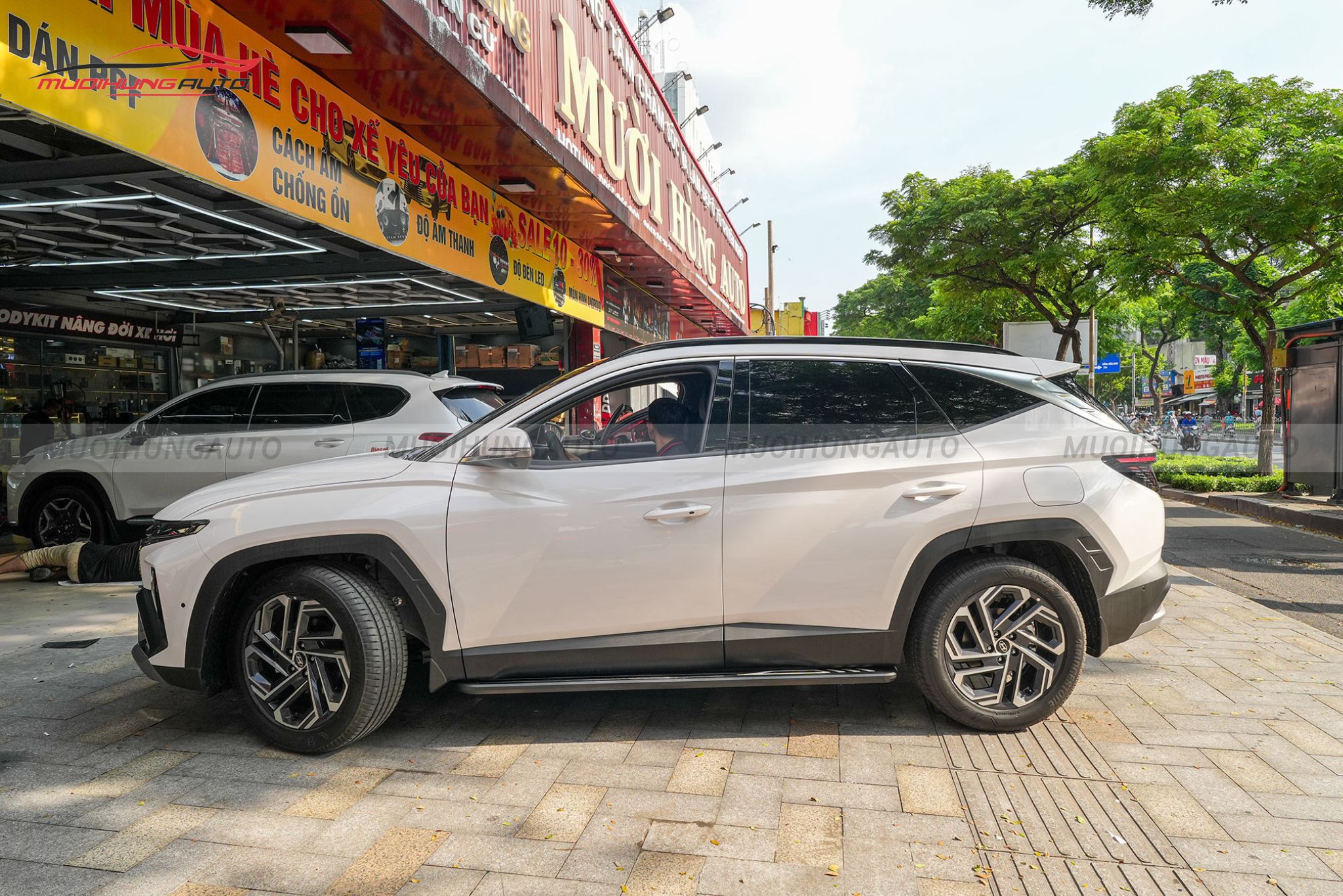 Bệ bước chân Hyundai Tucson 2024