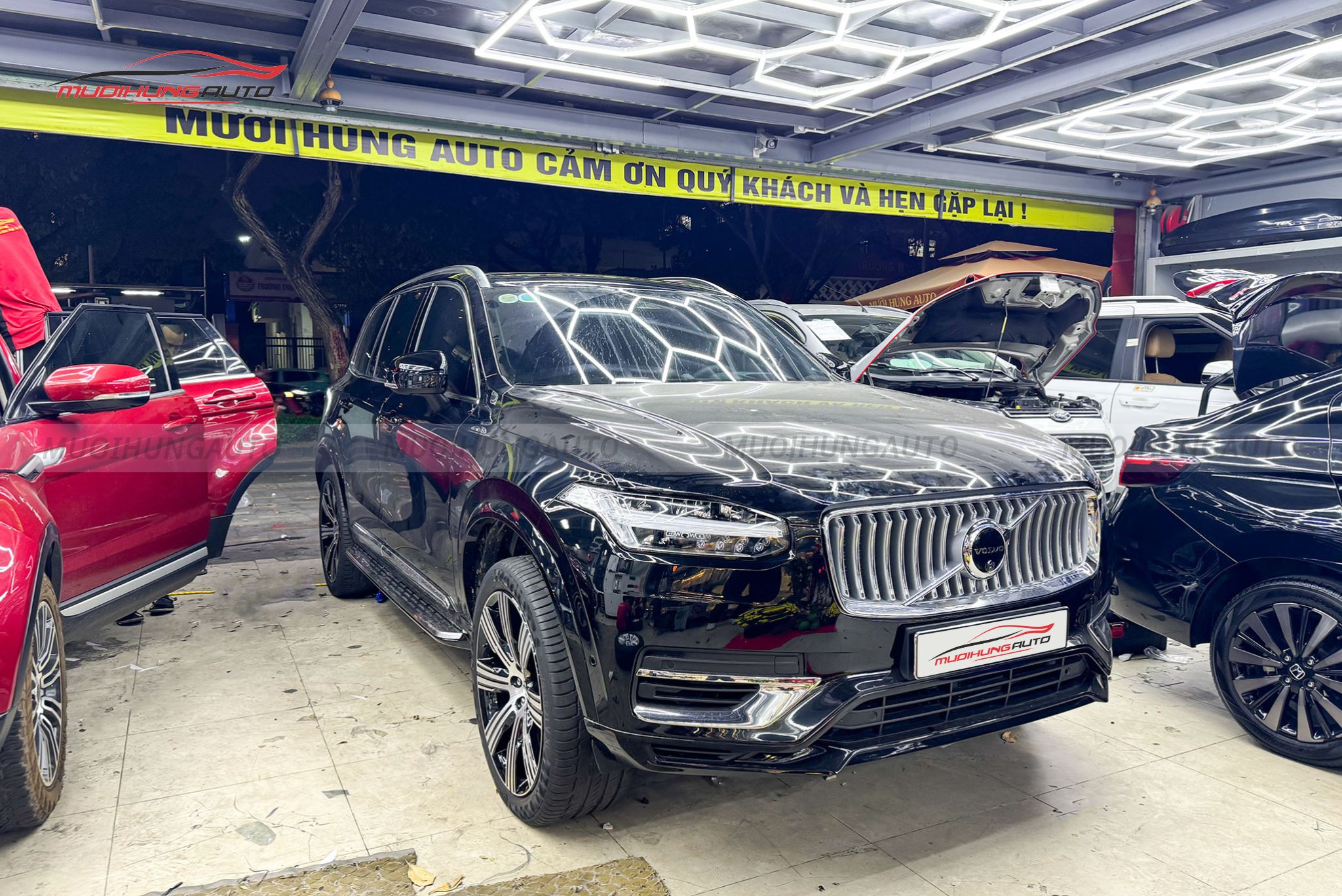 Bệ bước chân Volvo XC90 2024