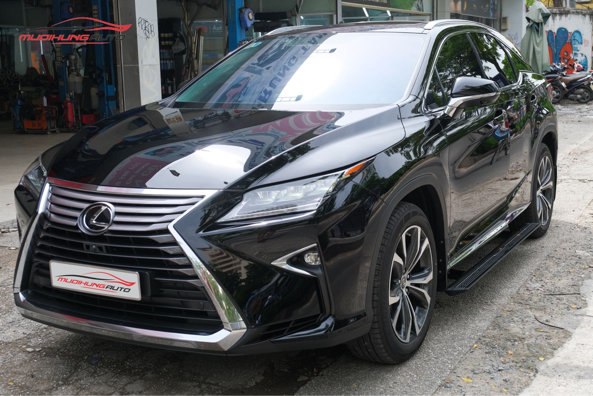 Bệ bước tự động Lexus RX300