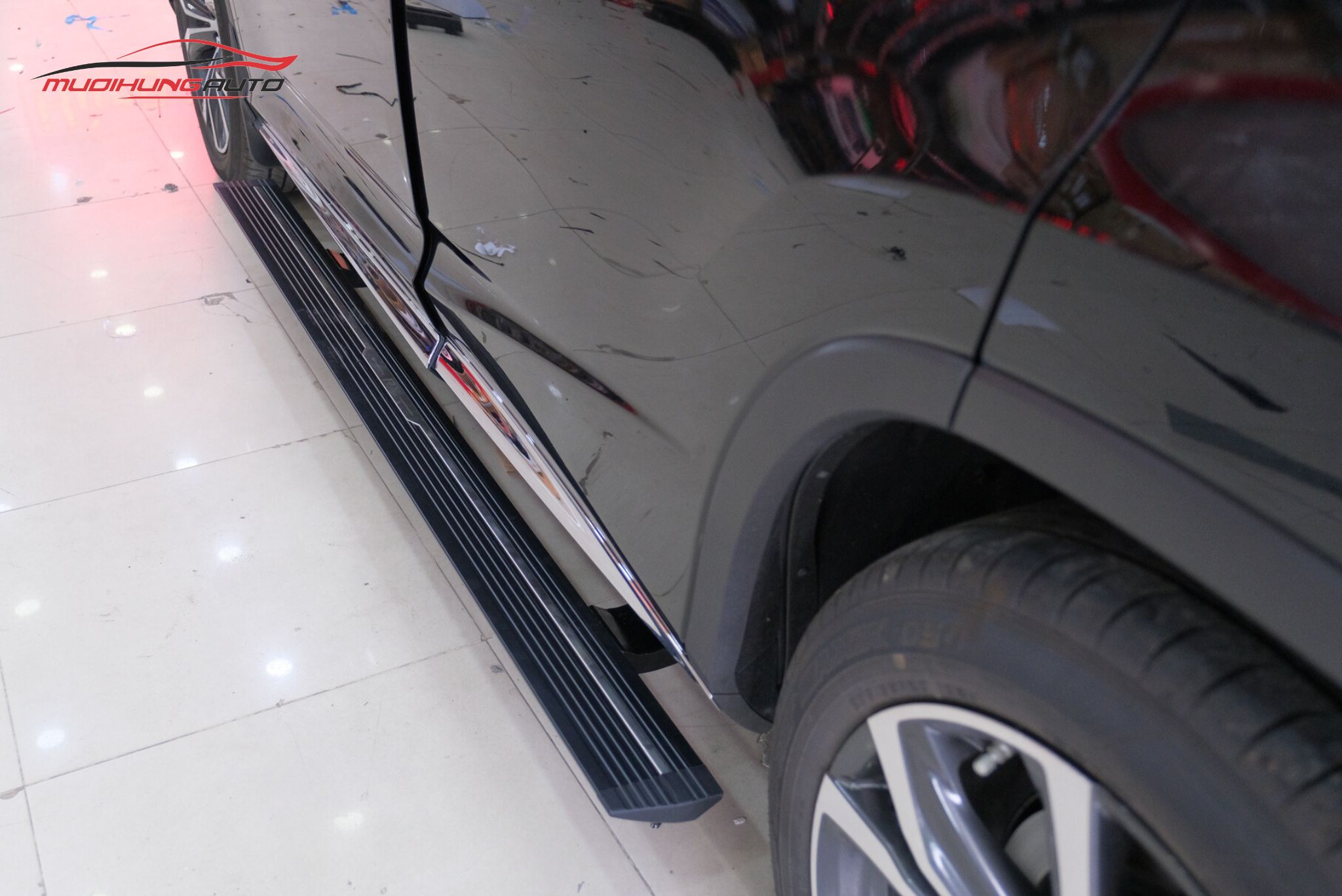 Bệ bước tự động xe Lexus RX300