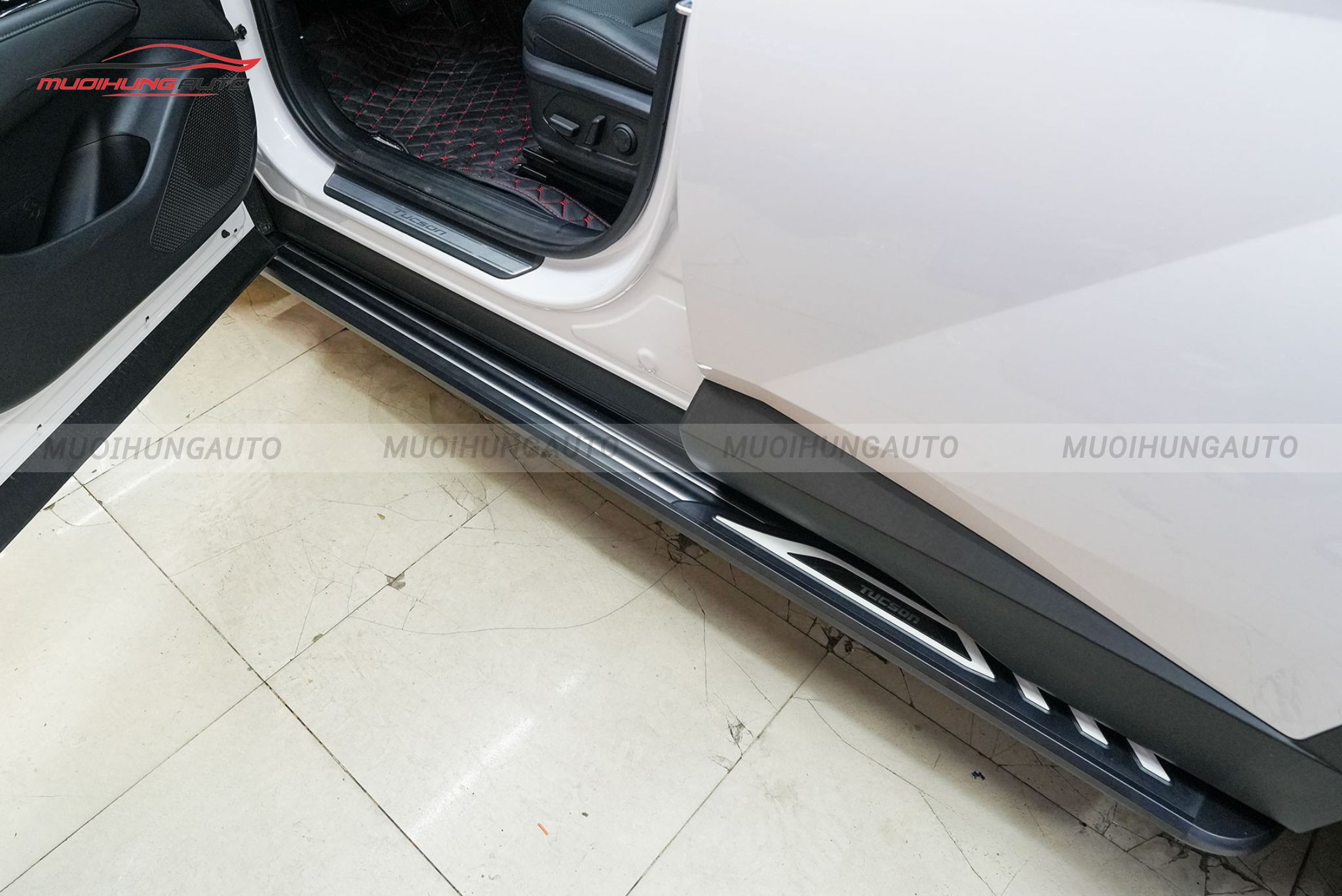 Bệ lên xuống Hyundai Tucson 2024