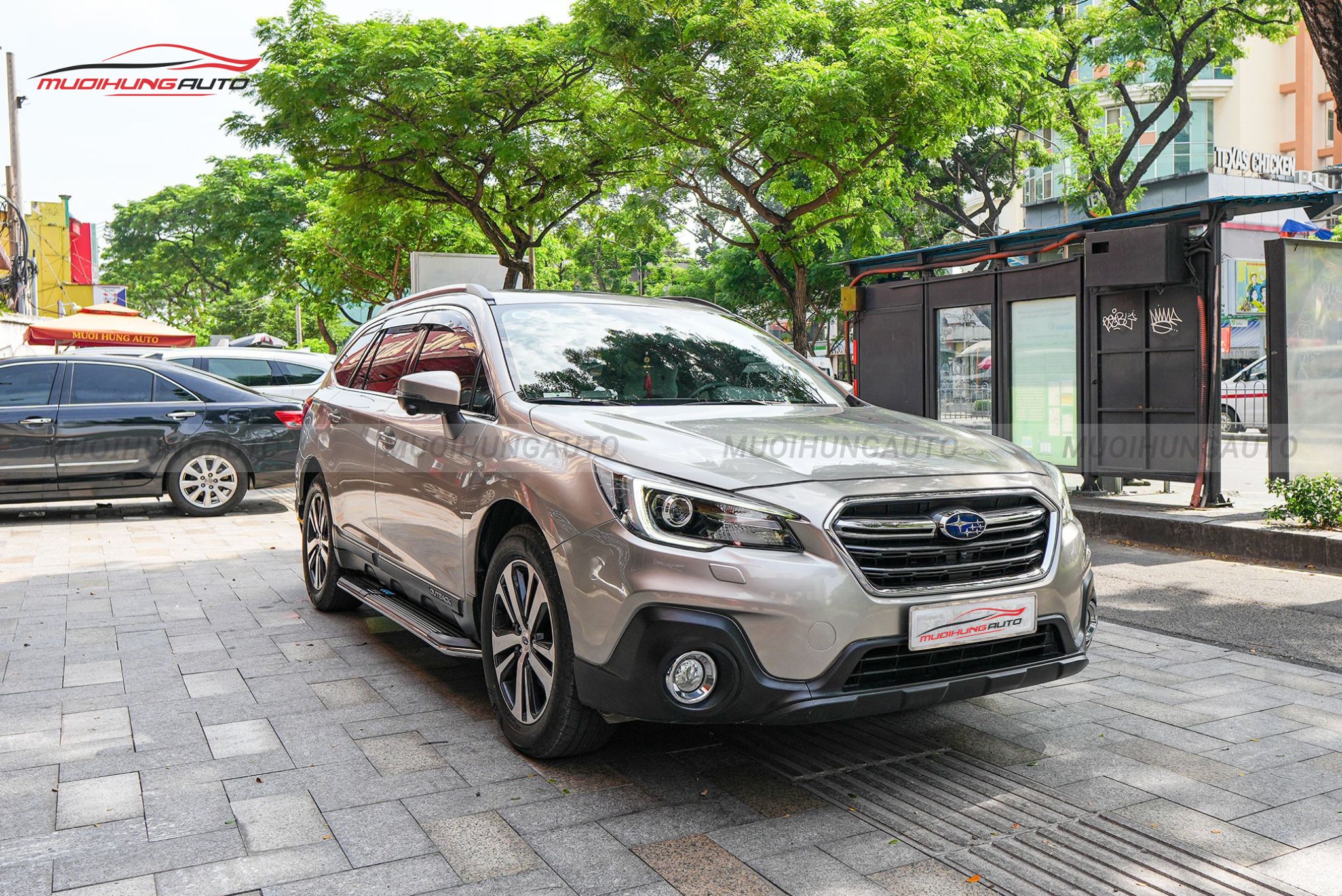 Bệ lên xuống xe Subaru Outback 2018