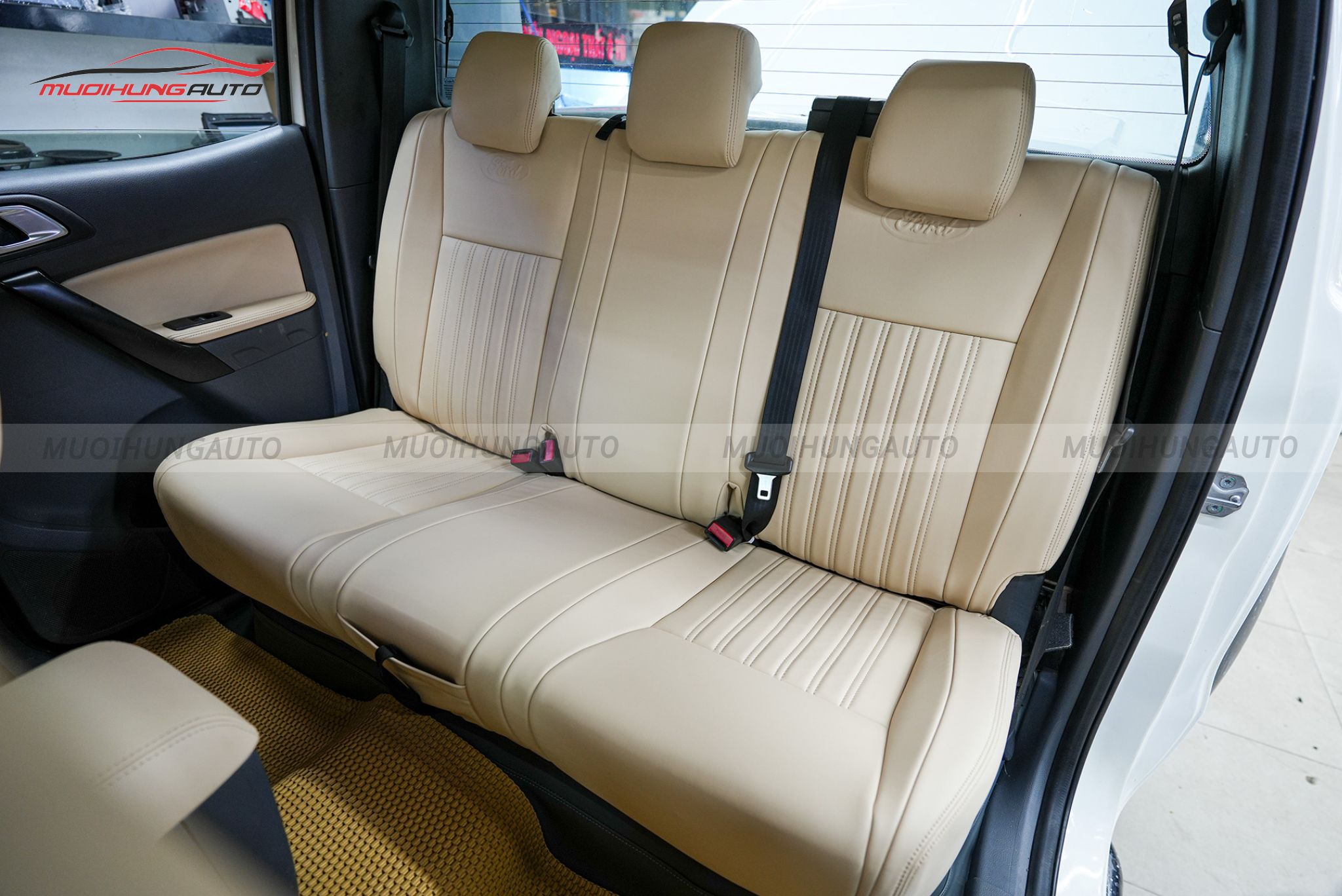 Bọc ghế da cho Ford Ranger 2014