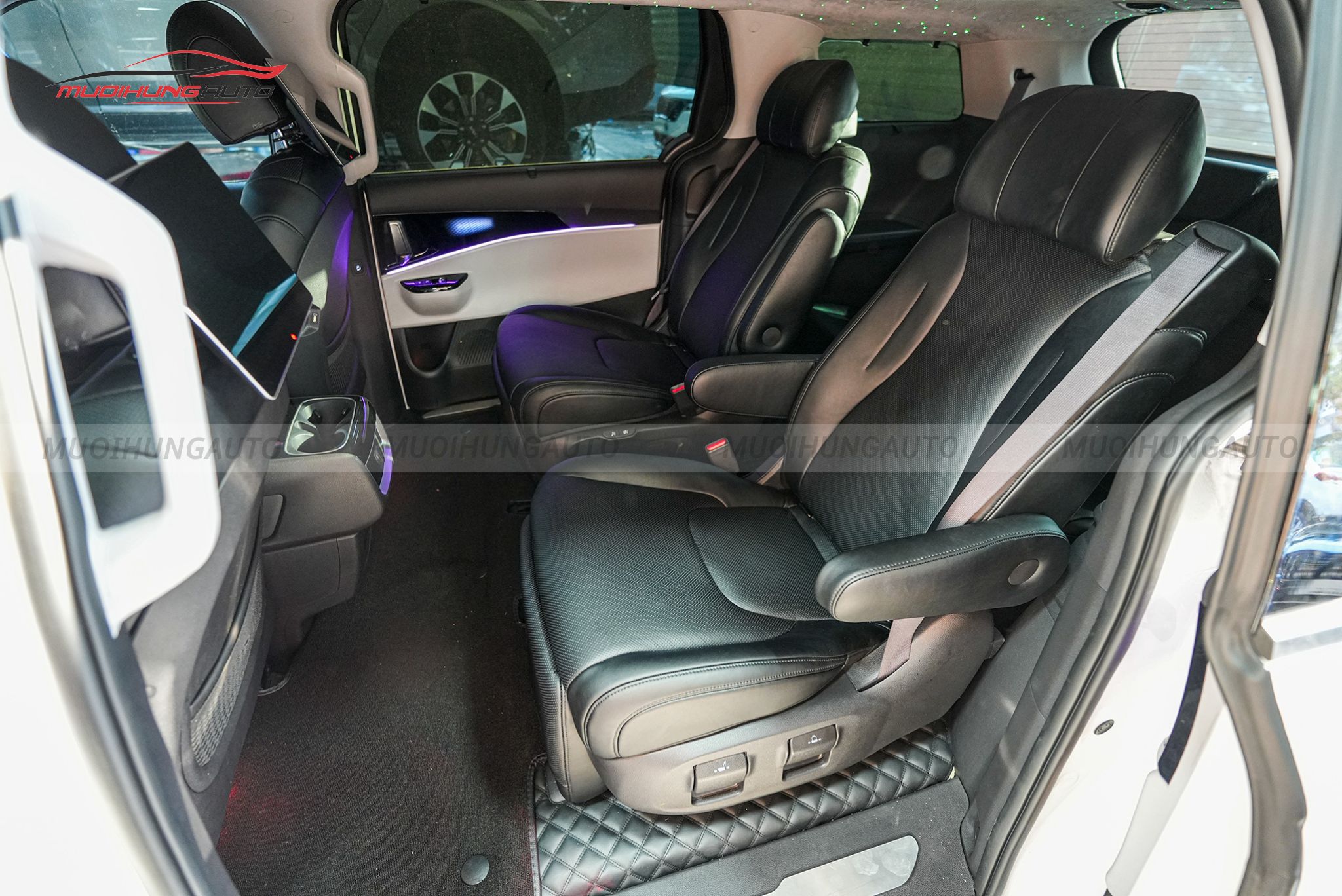 Bọc ghế da cho xe Kia Carnival