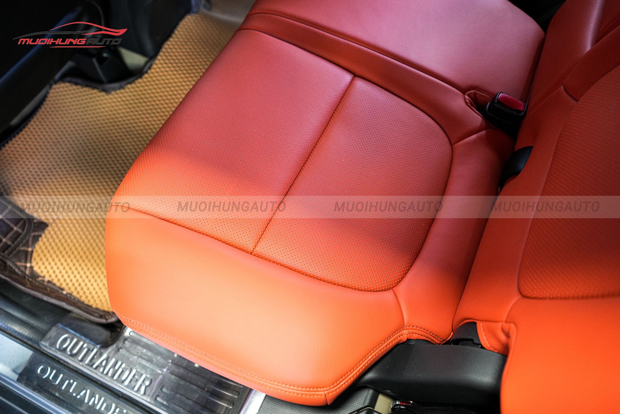 Bọc ghế da cho xe Mitsubishi Outlander