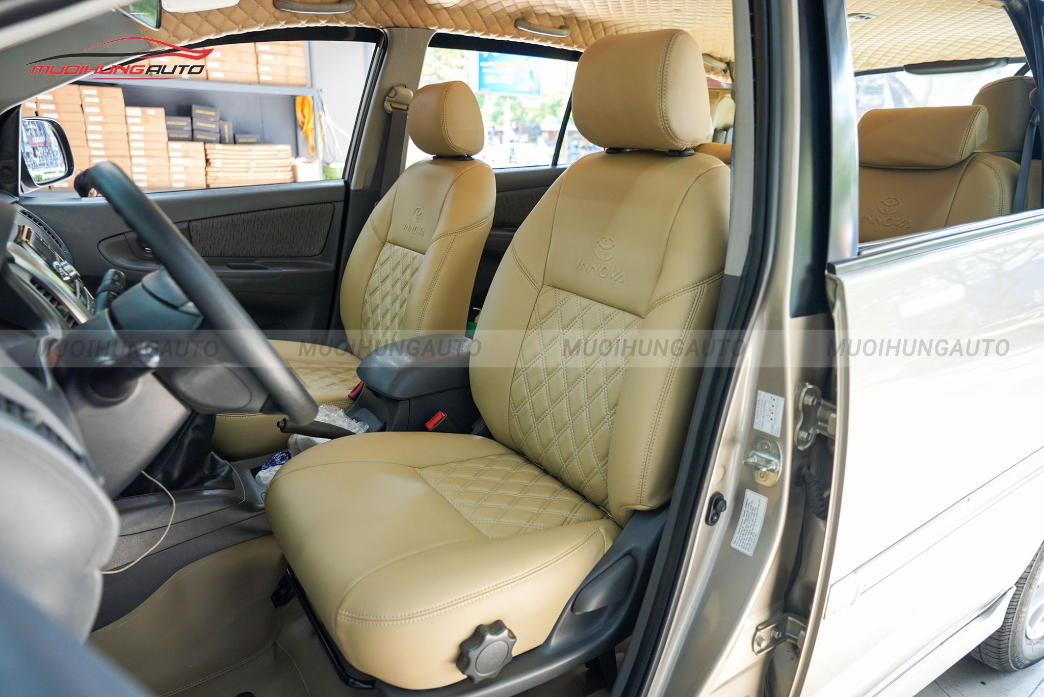 Bọc ghế da ô tô Toyota Innova 2013
