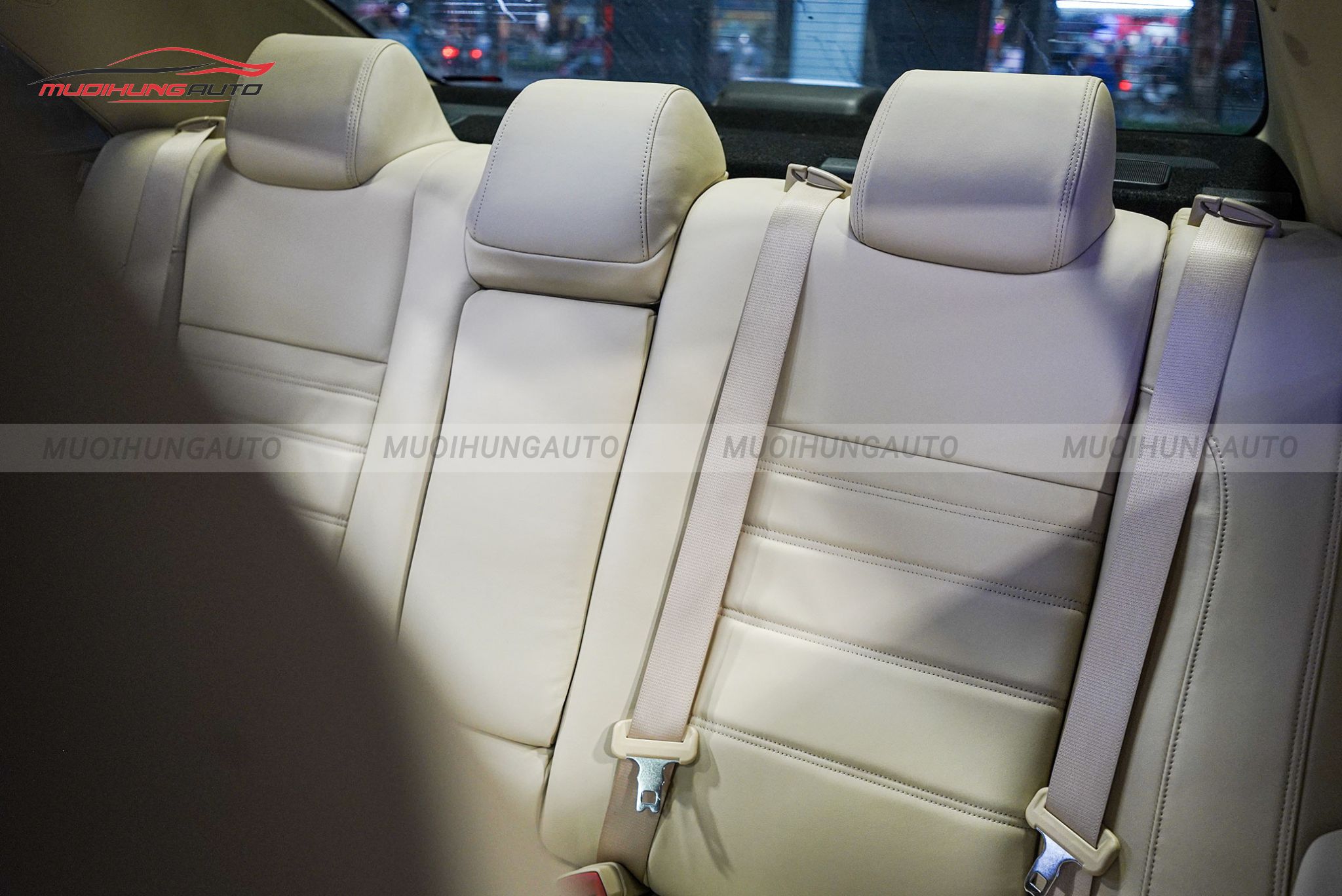 Bọc ghế da Toyota Camry 2014