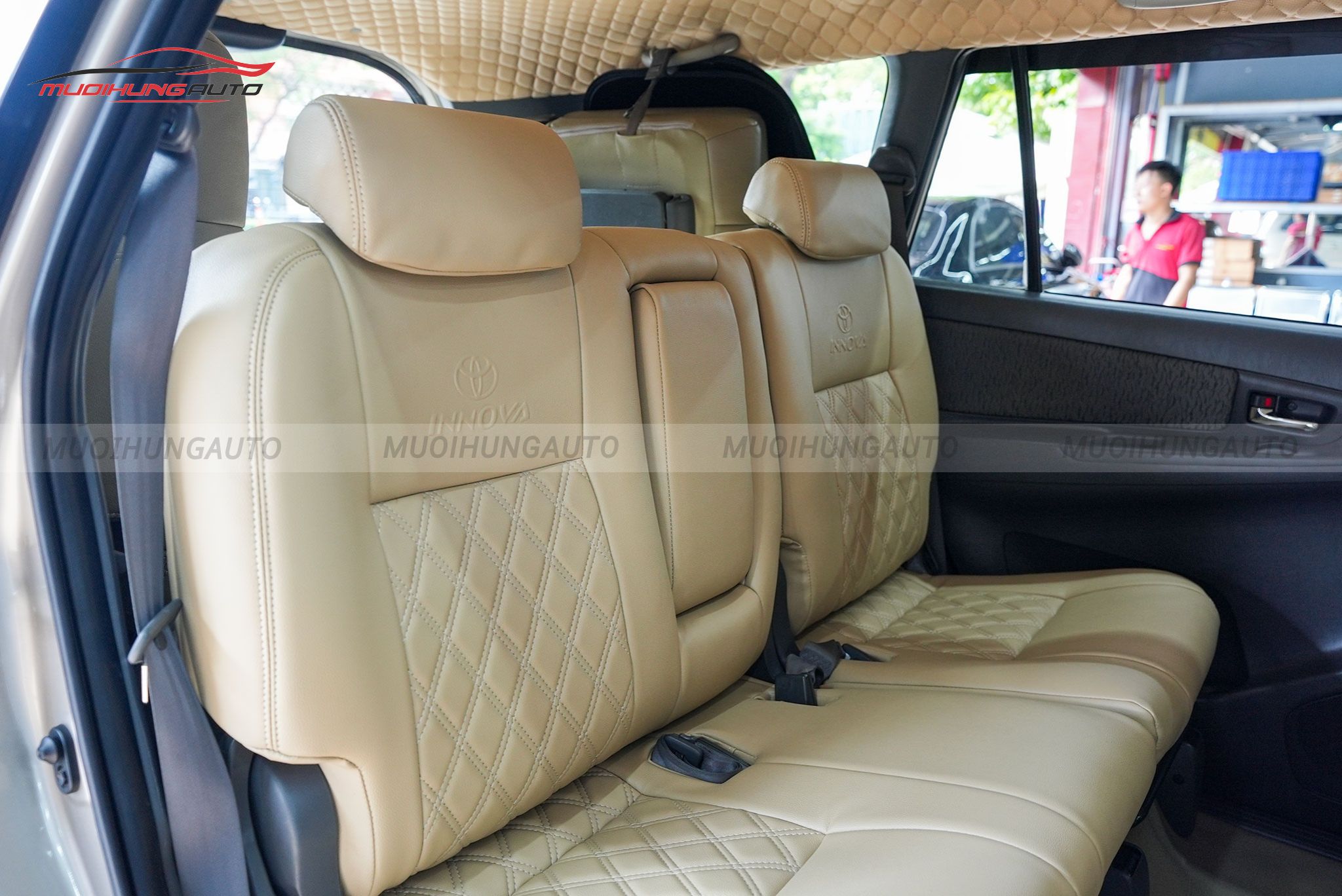 Bọc ghế da Toyota Innova 2013