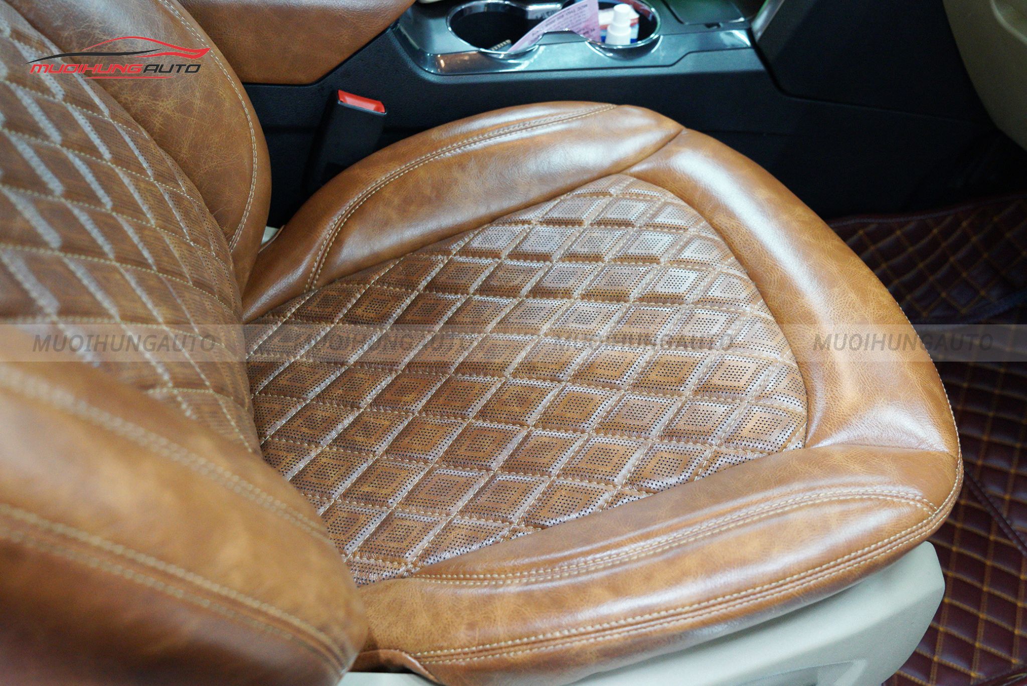 Bọc ghế da xe Ford Explorer