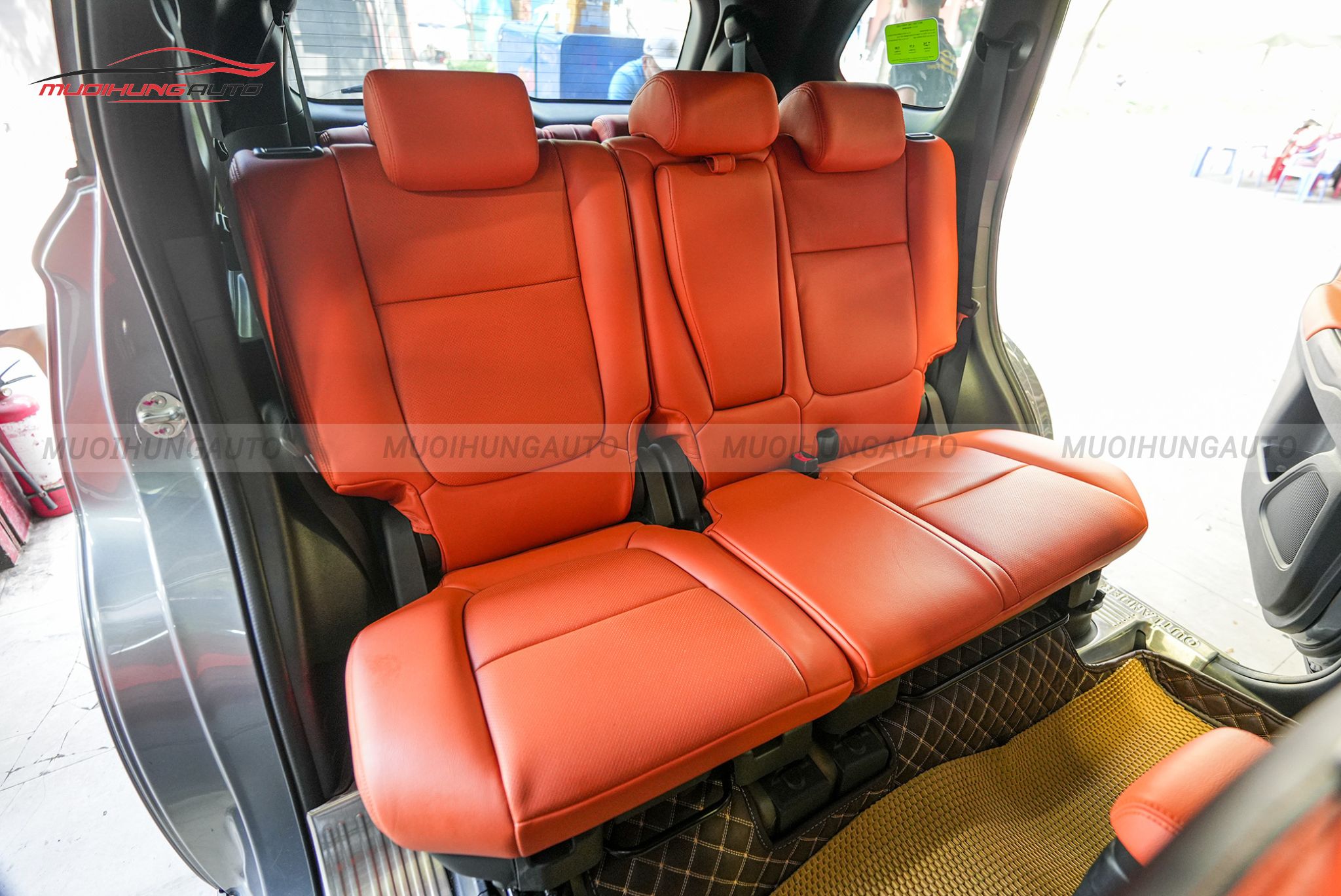 Bọc ghế da xe hơi Mitsubishi Outlander