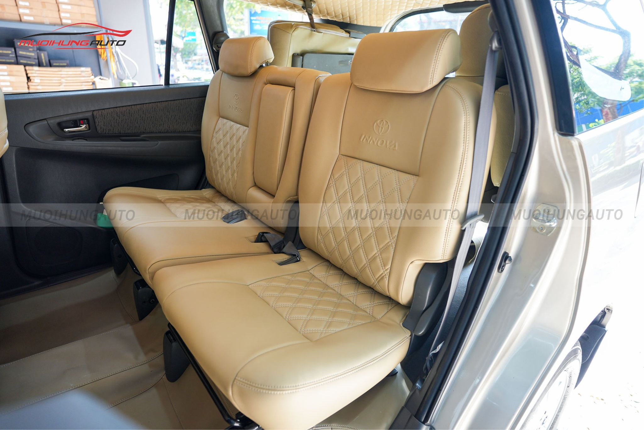 Bọc ghế da xe Toyota Innova 2013