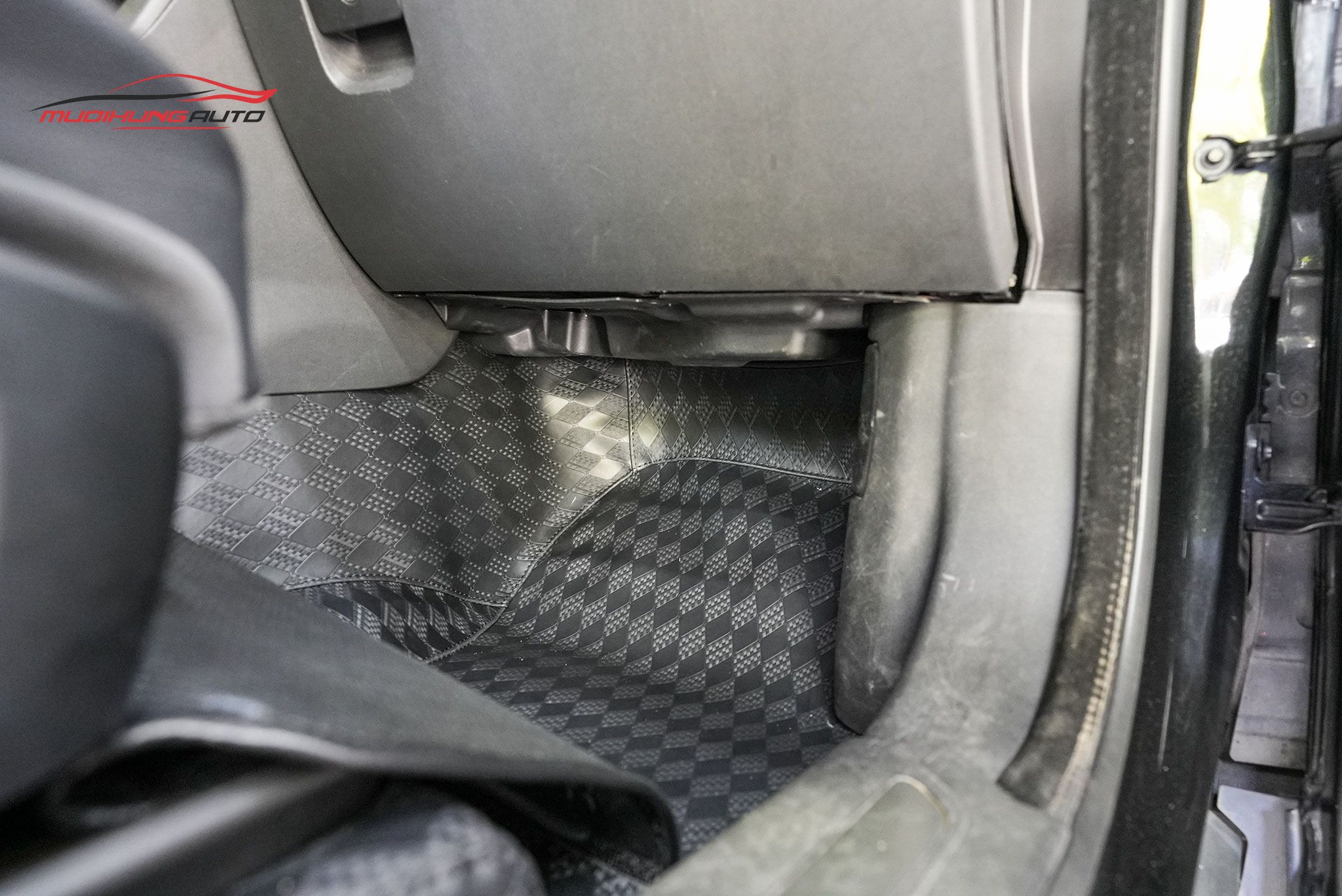 Bọc sàn Lavor cho xe Jaguar F-Pace