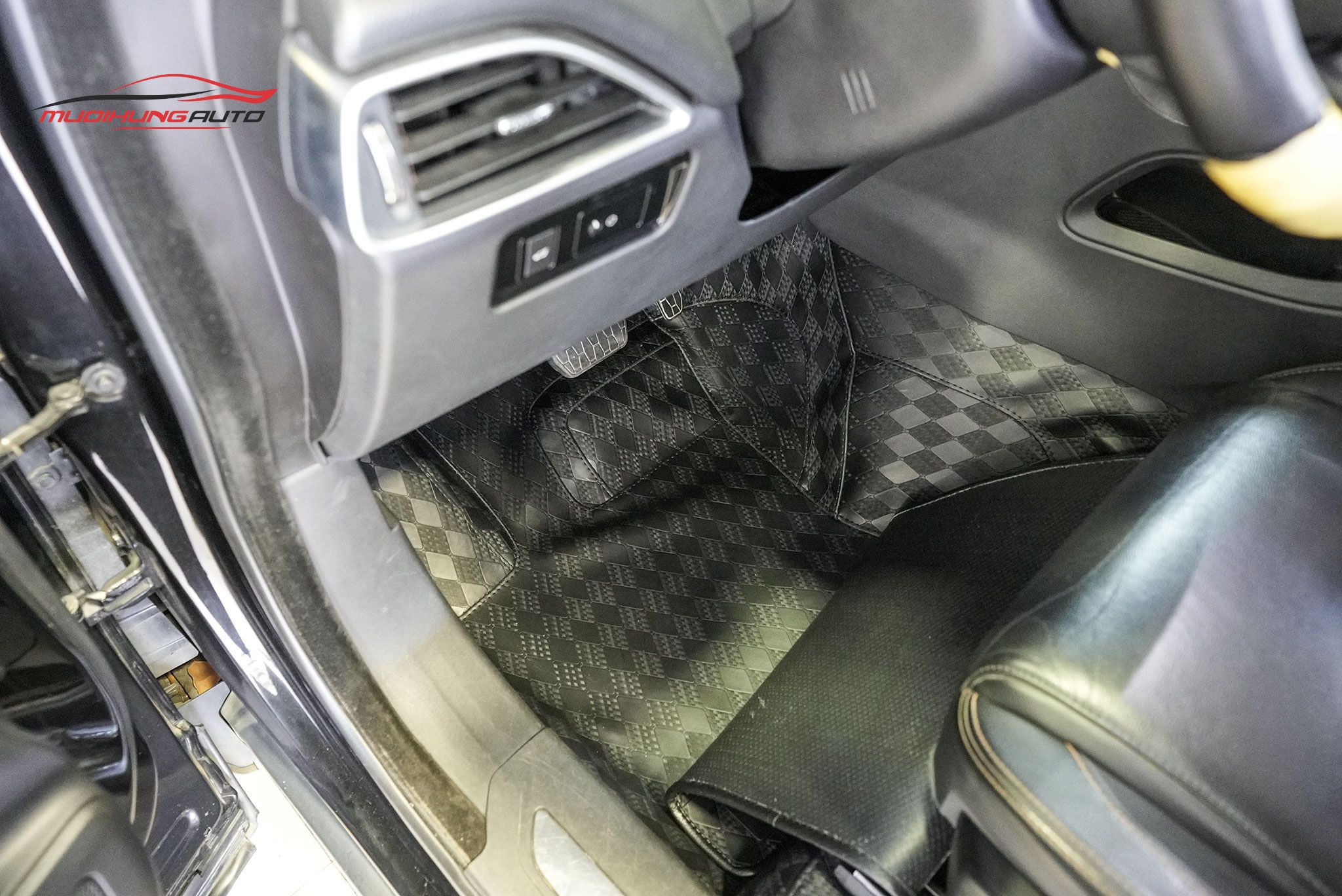 Bọc sàn Lavor ô tô Jaguar F-Pace