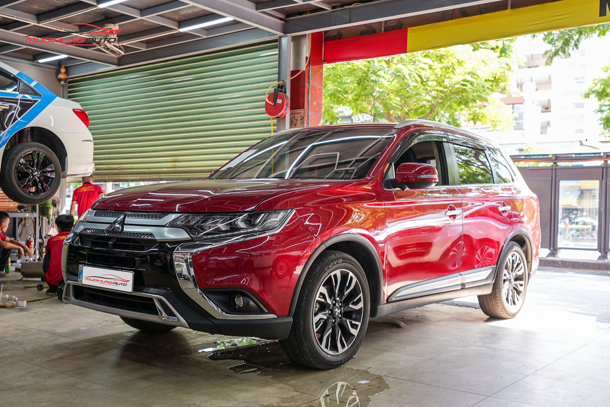 Các tùy chọn thảm lót sàn Lavor cho ô tô Mitsubishi Outlander