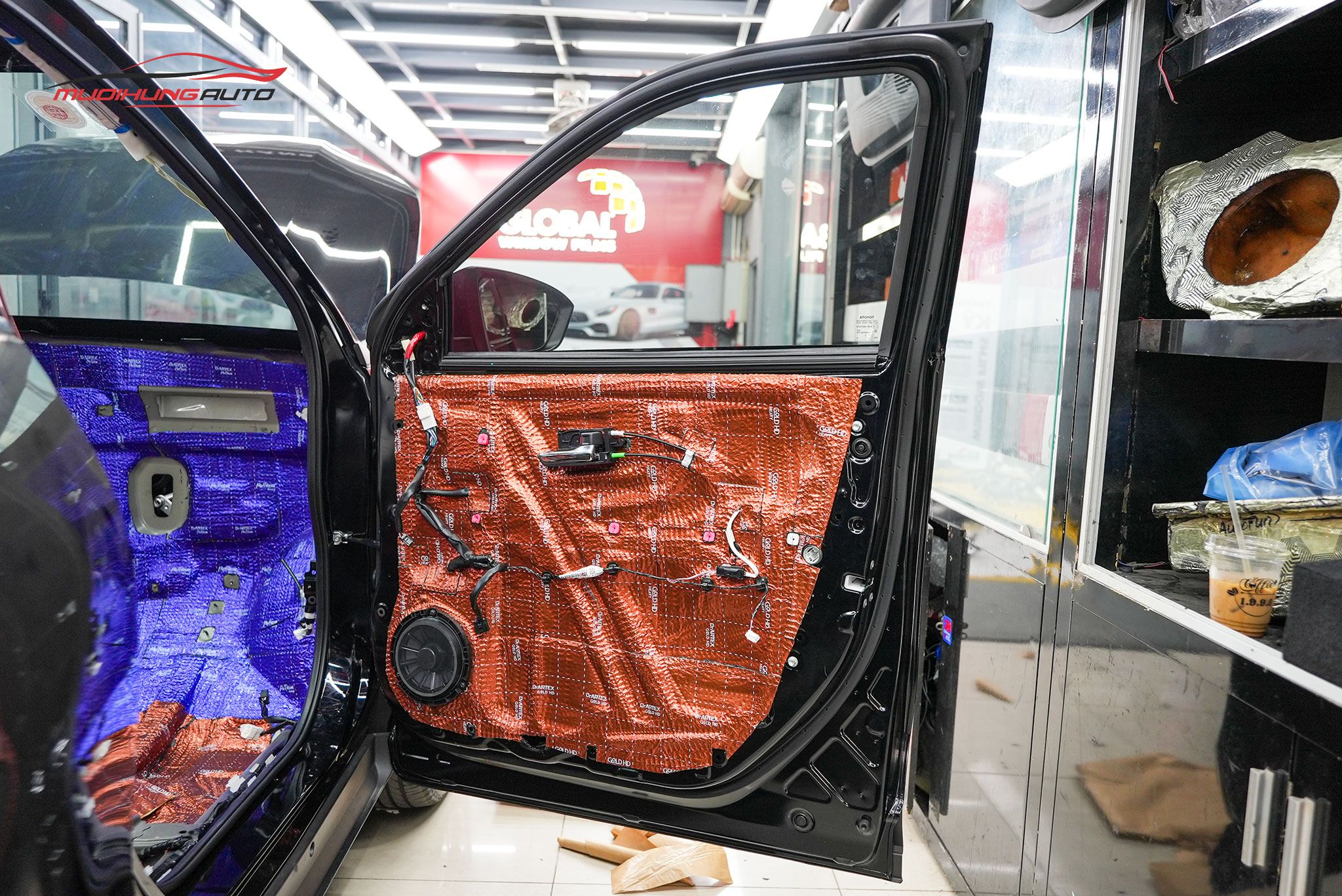 Cách âm 4 cửa xe hơi Toyota Yaris Cross 2024