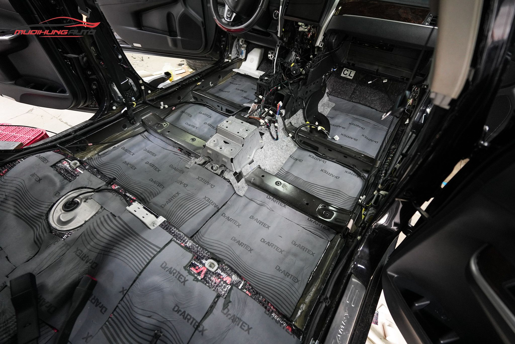 Cách âm cho sàn xe Toyota Camry 2015
