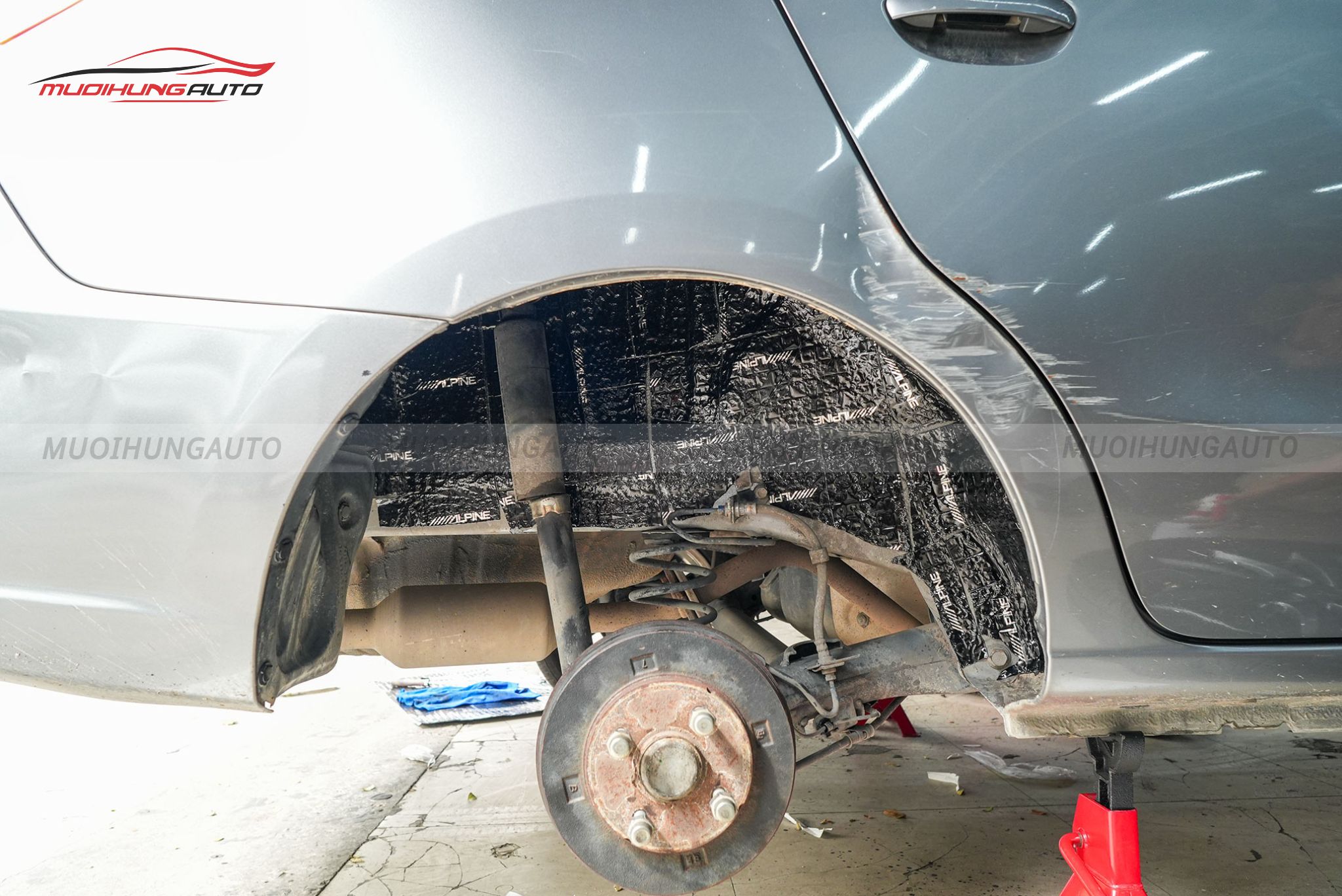 Cách âm chống ồn hốc bánh xe Mitsubishi Attrage 2015