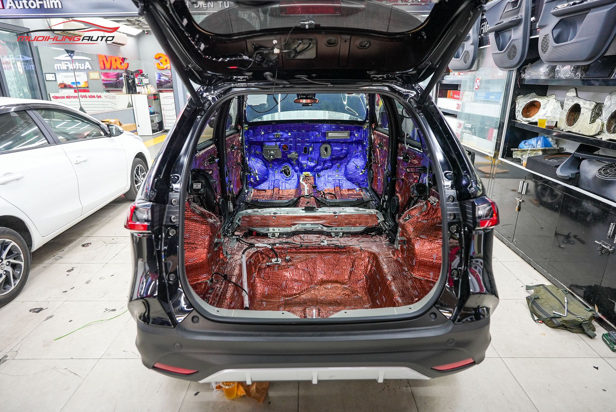 Cách âm cốp xe Toyota Yaris Cross 2024