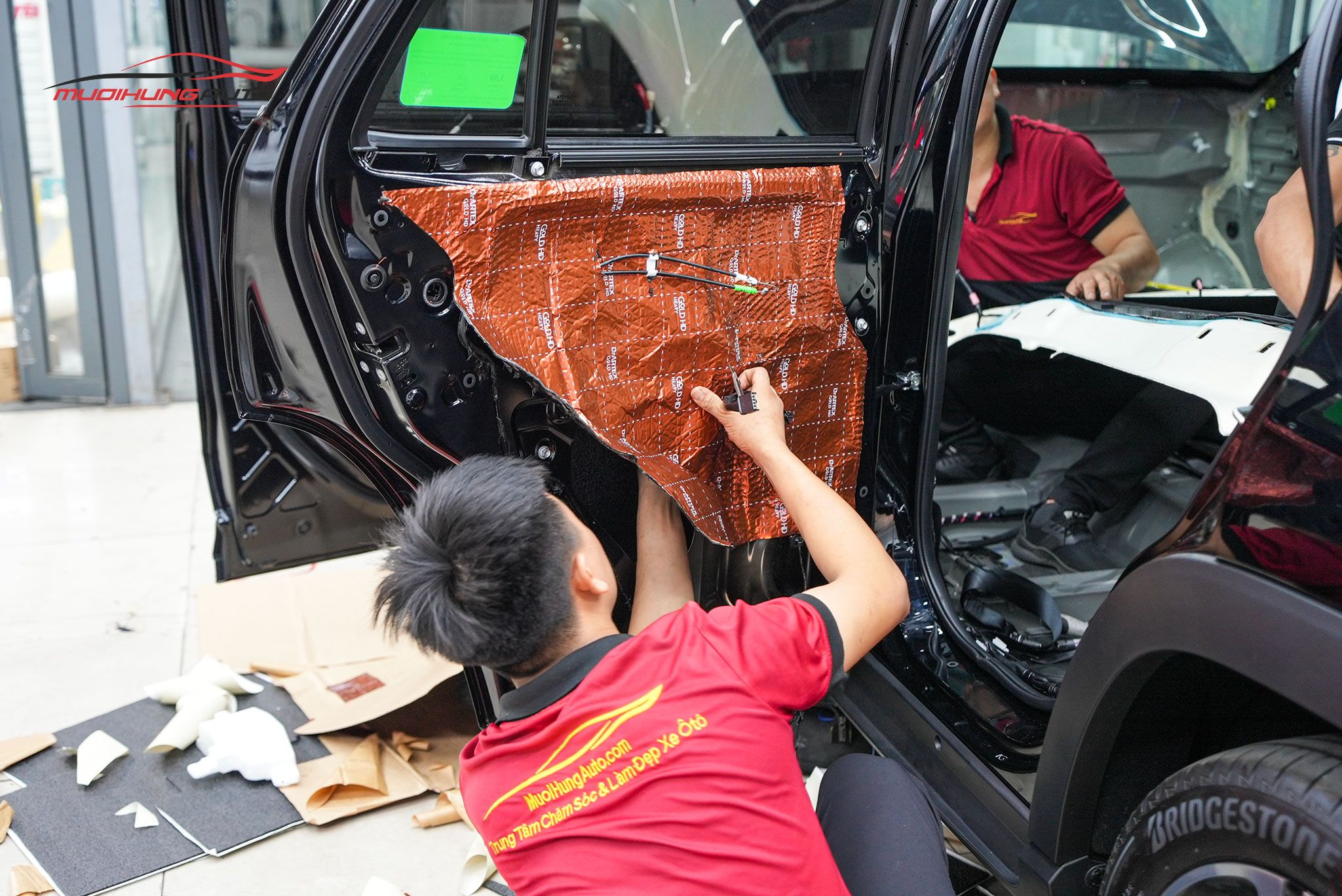 Cách âm cửa xe cho Toyota Yaris Cross 2024