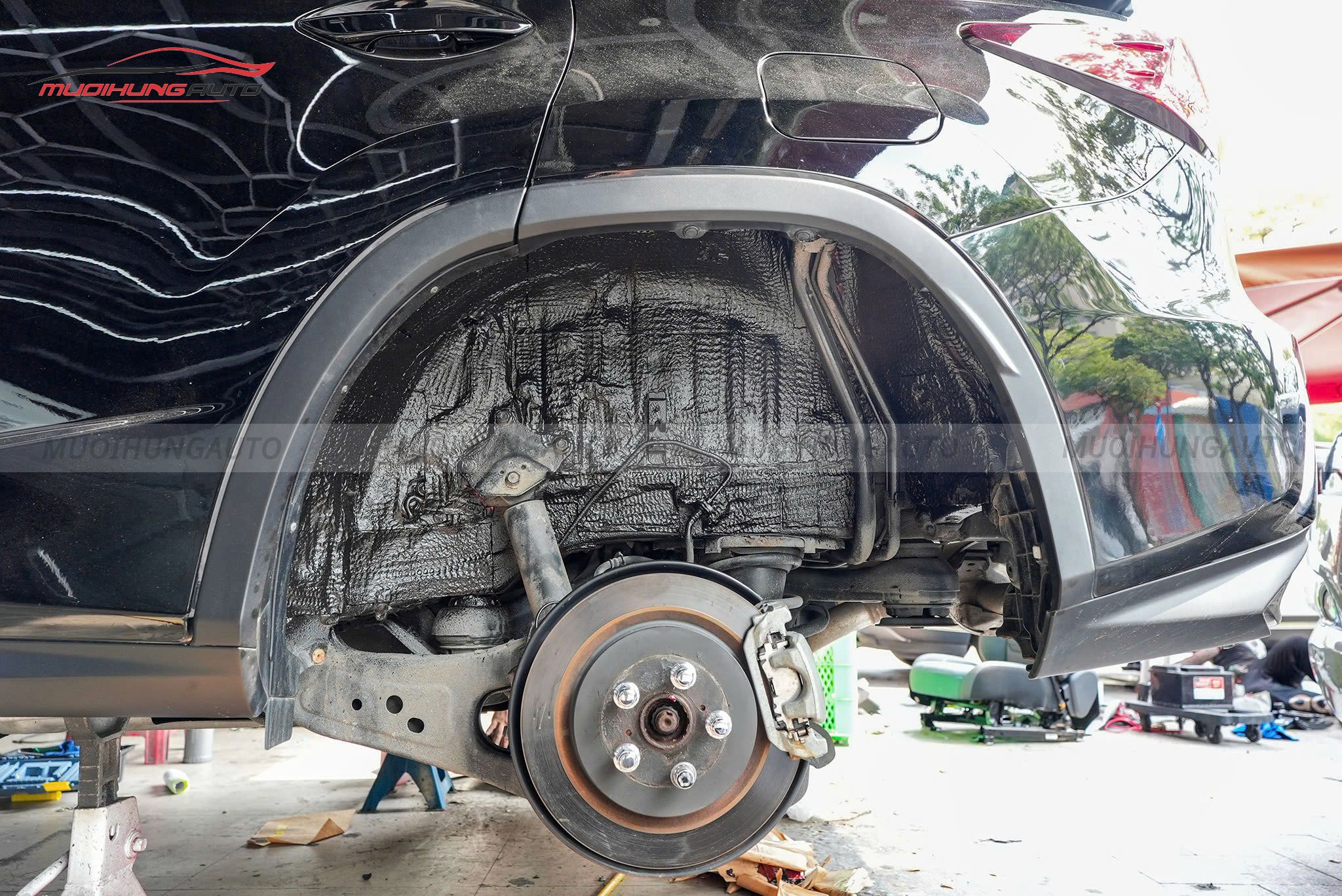 Cách âm hốc bánh cho xe hơi Lexus RX350 2016