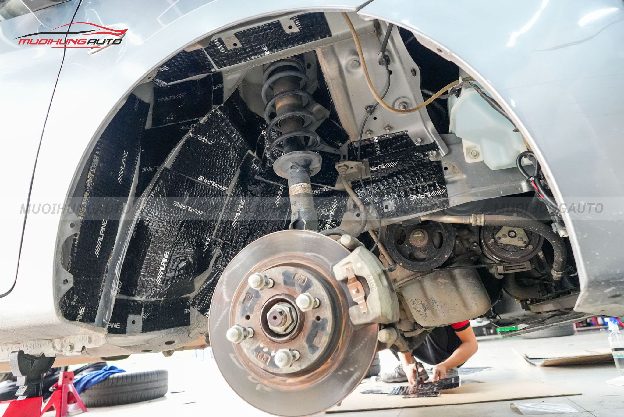 Cách âm hốc bánh cho xe Mitsubishi Attrage 2015