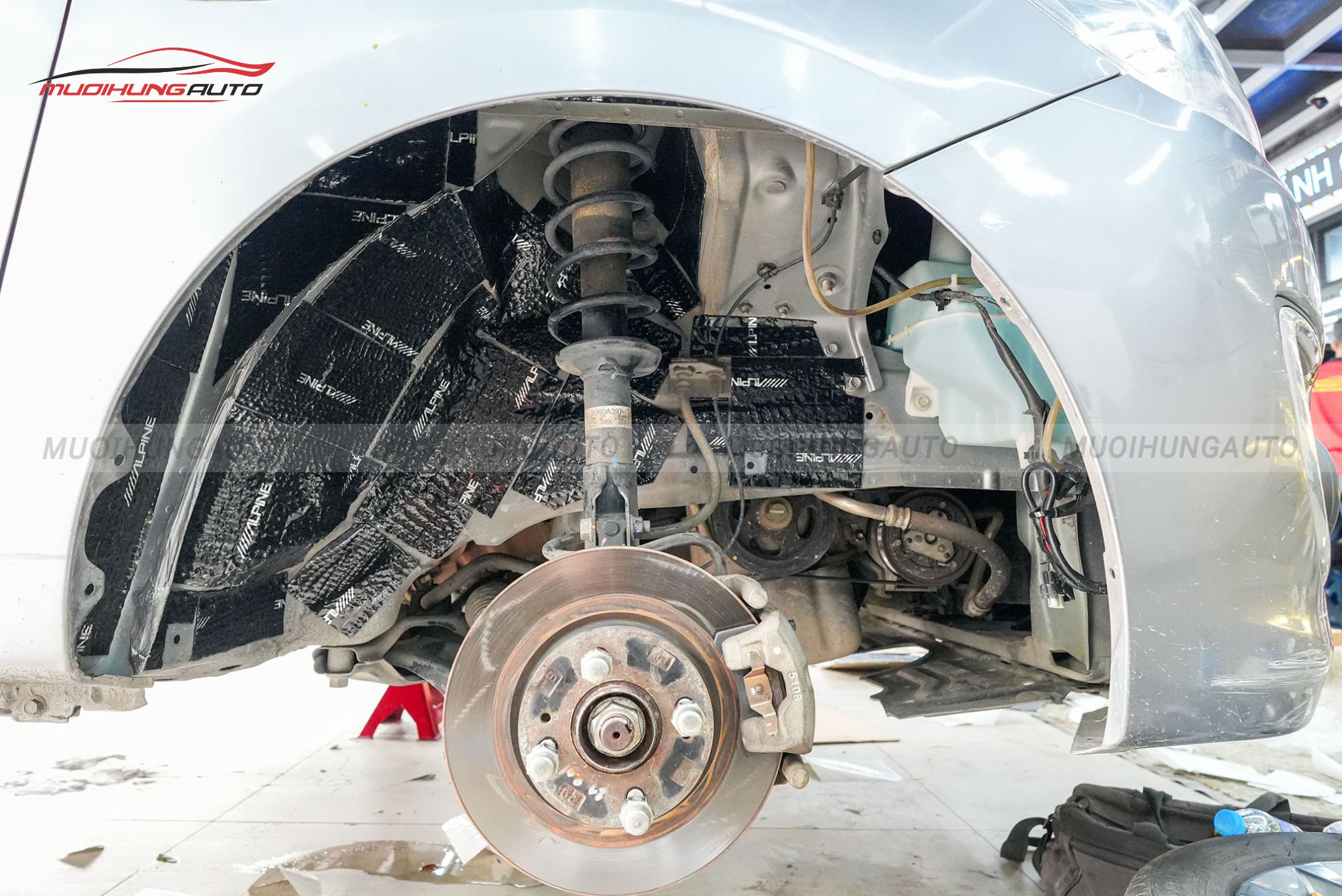 Cách âm hốc bánh Mitsubishi Attrage 2015