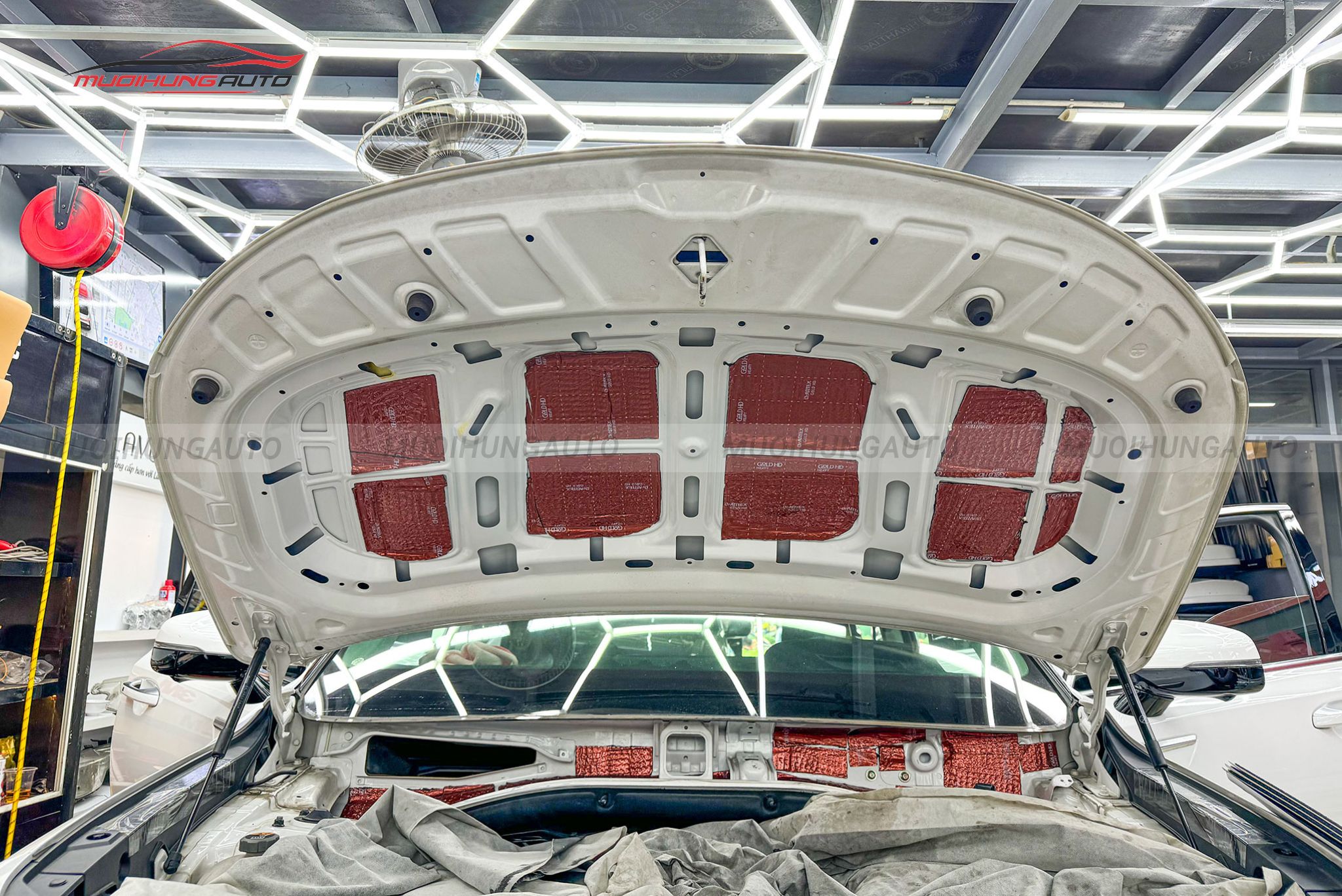 Cách âm nắp capo Hyundai Tucson 2024