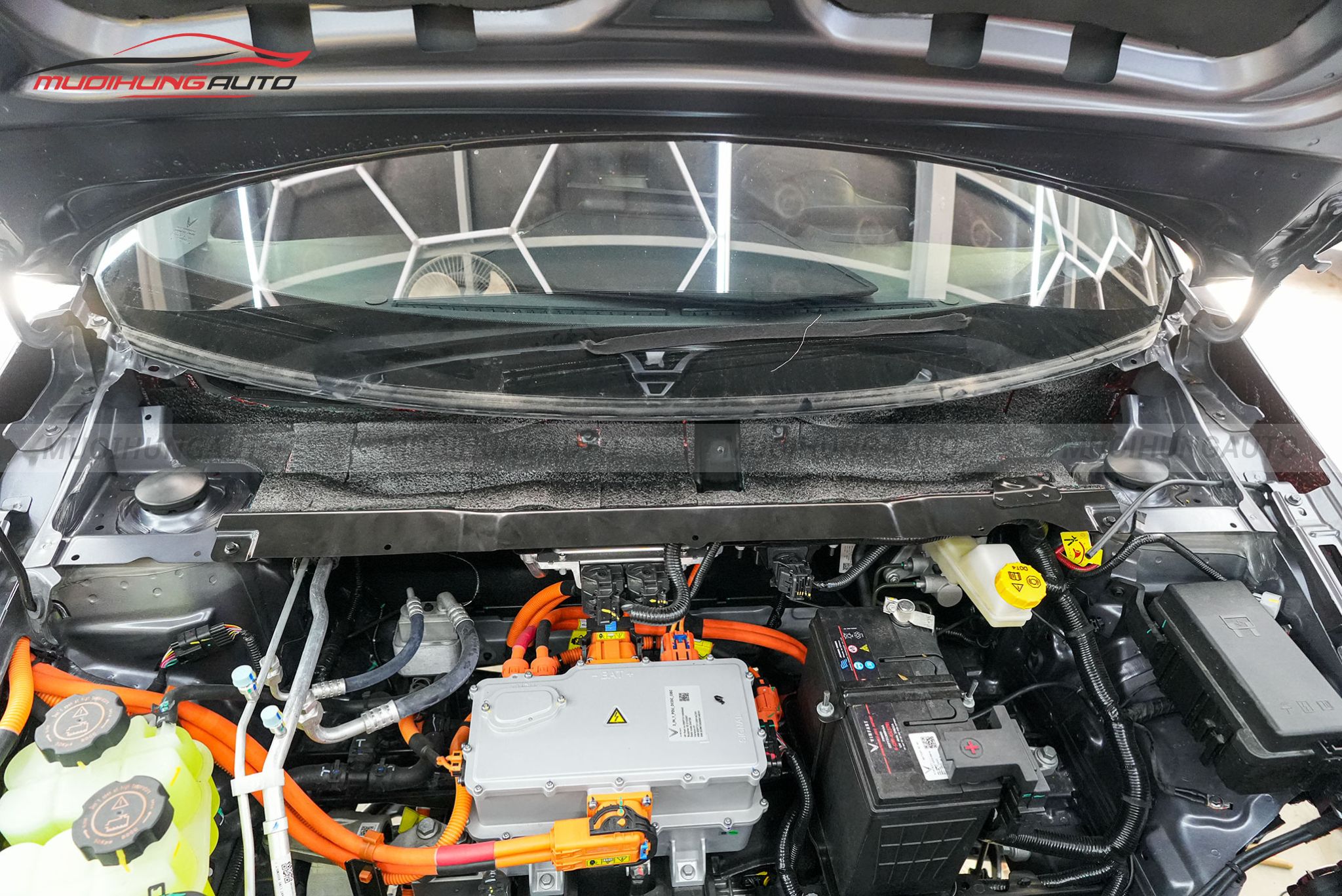 Cách âm nắp đường chân kính lái Vinfast Minio Green