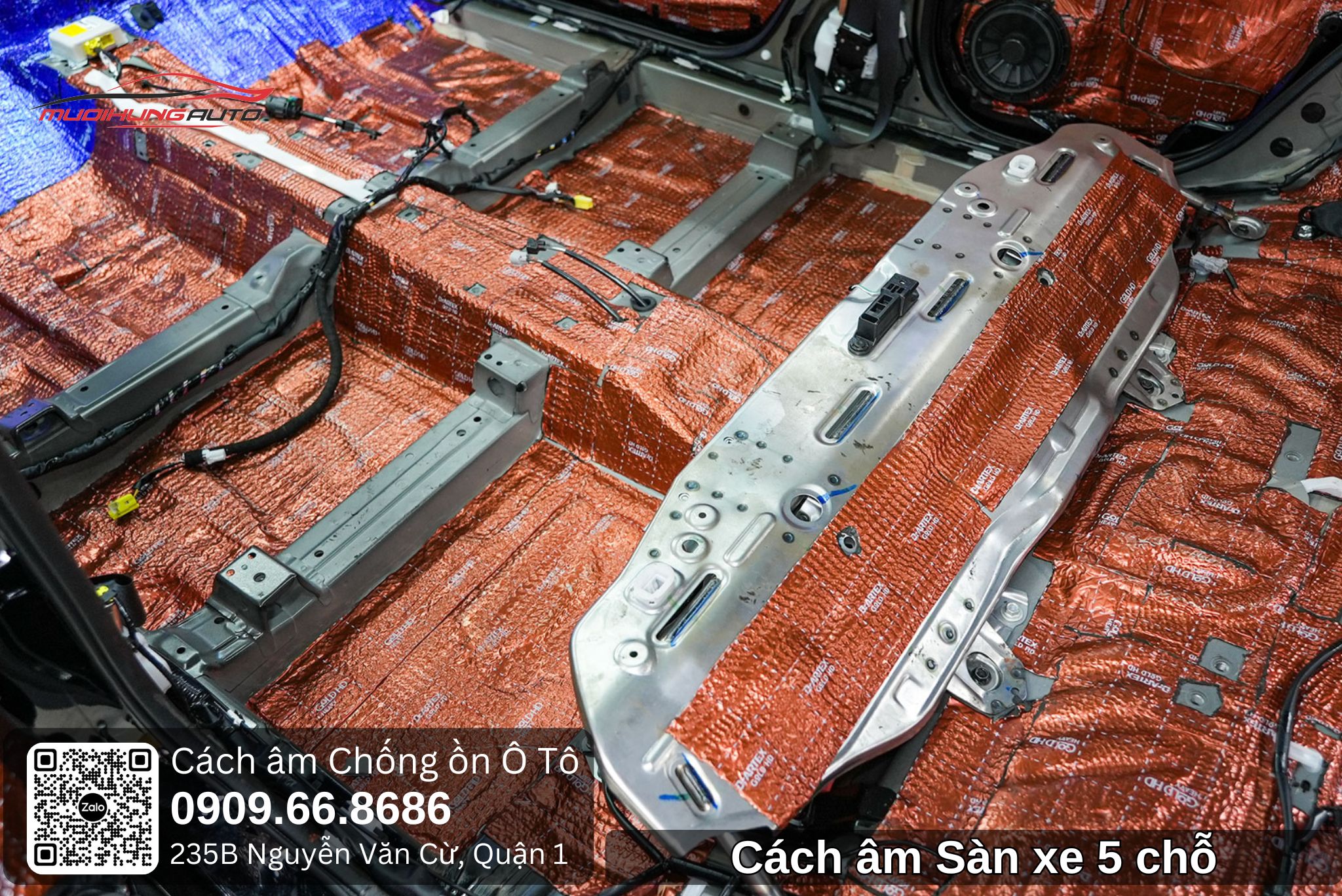 Cách âm sàn xe 5 chỗ
