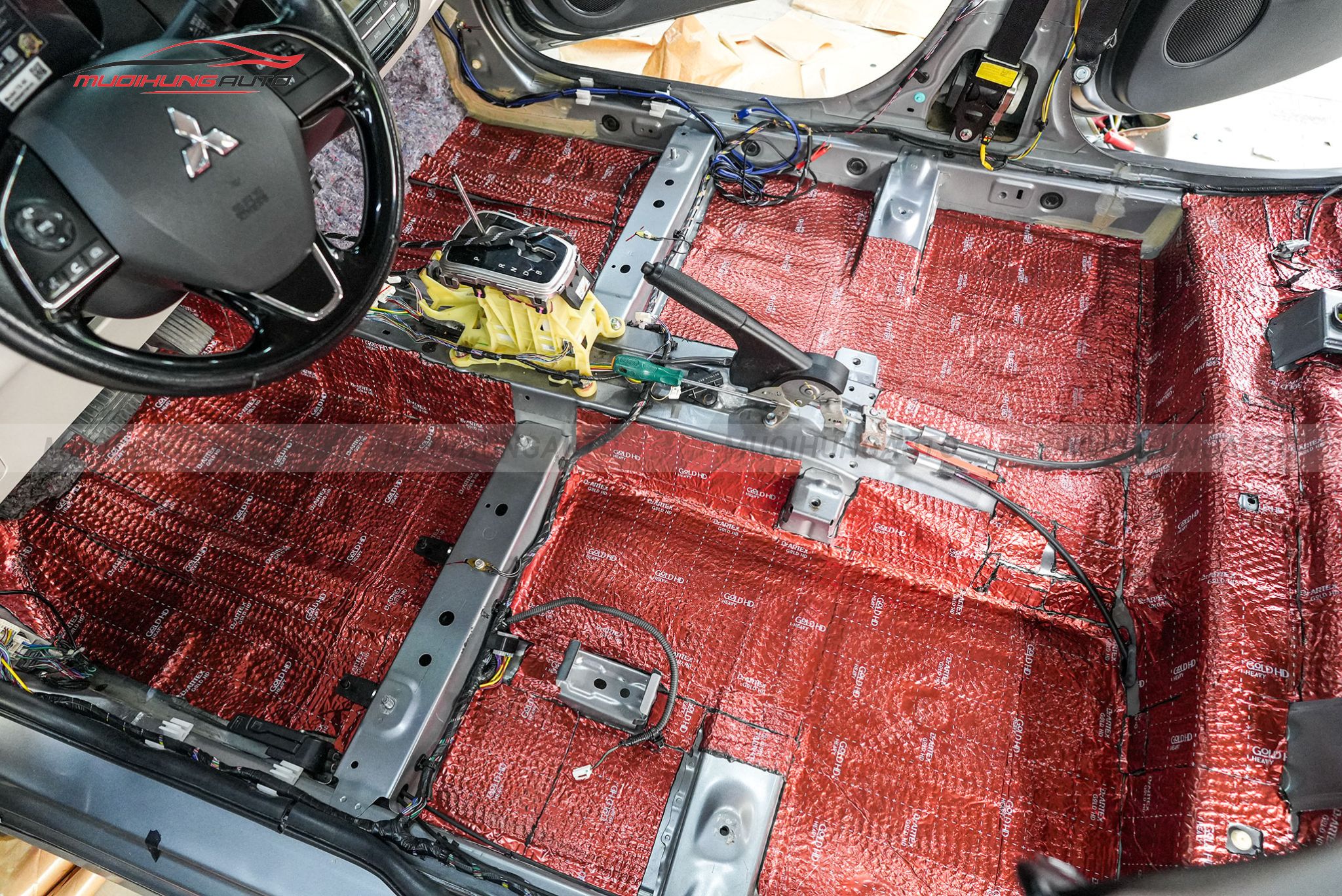 Cách âm sàn xe cho Mitsubishi Attrage 2016
