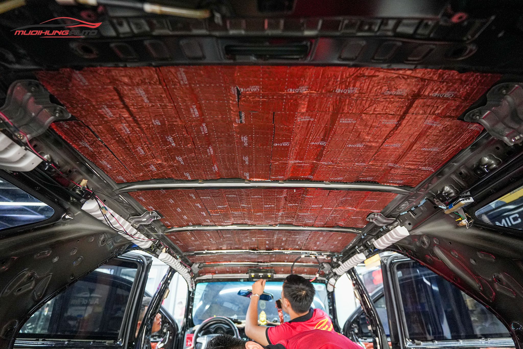 Cách âm trần xe cho Toyota Fortuner 2015