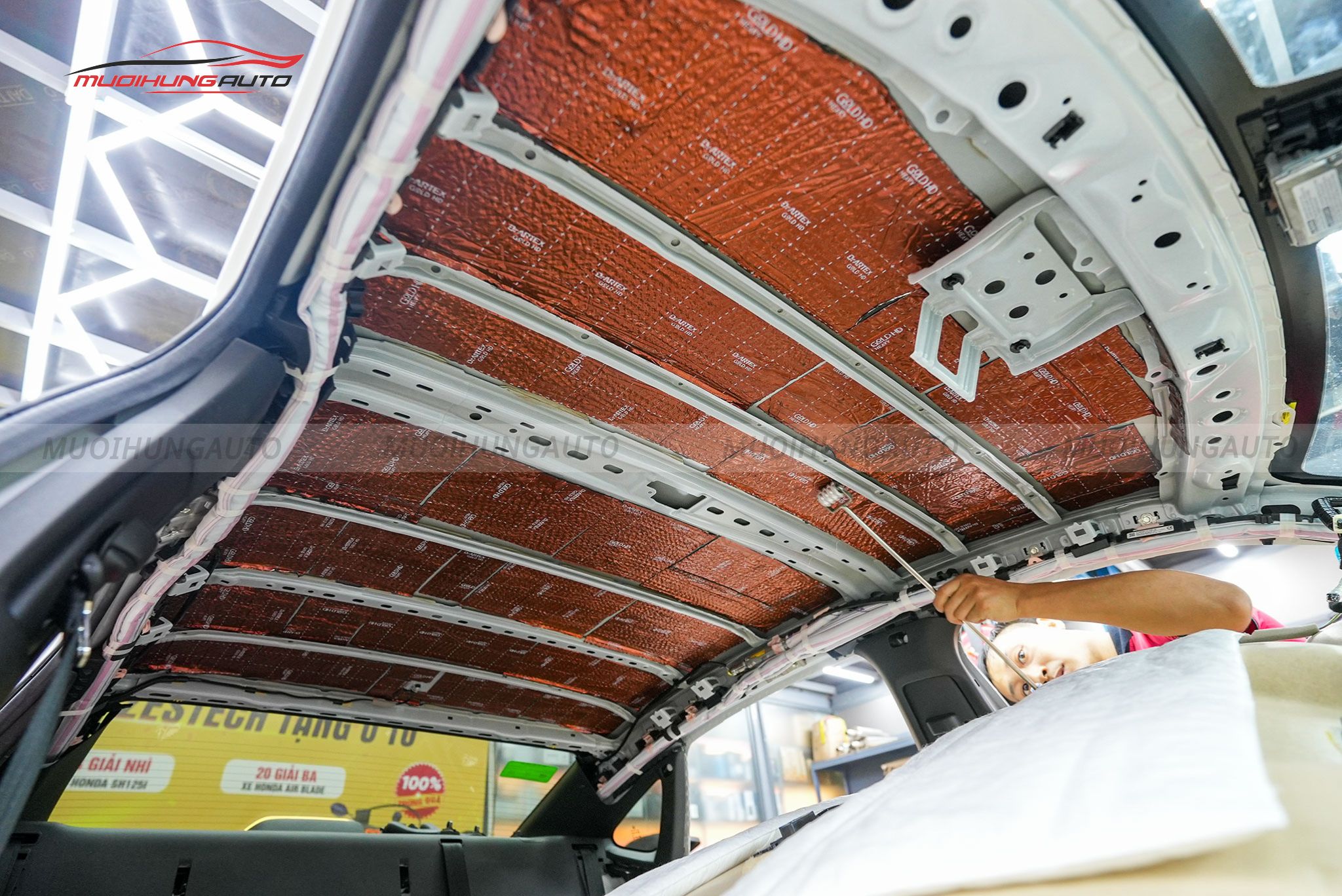 Cách âm trần xe Toyota Yaris 2023