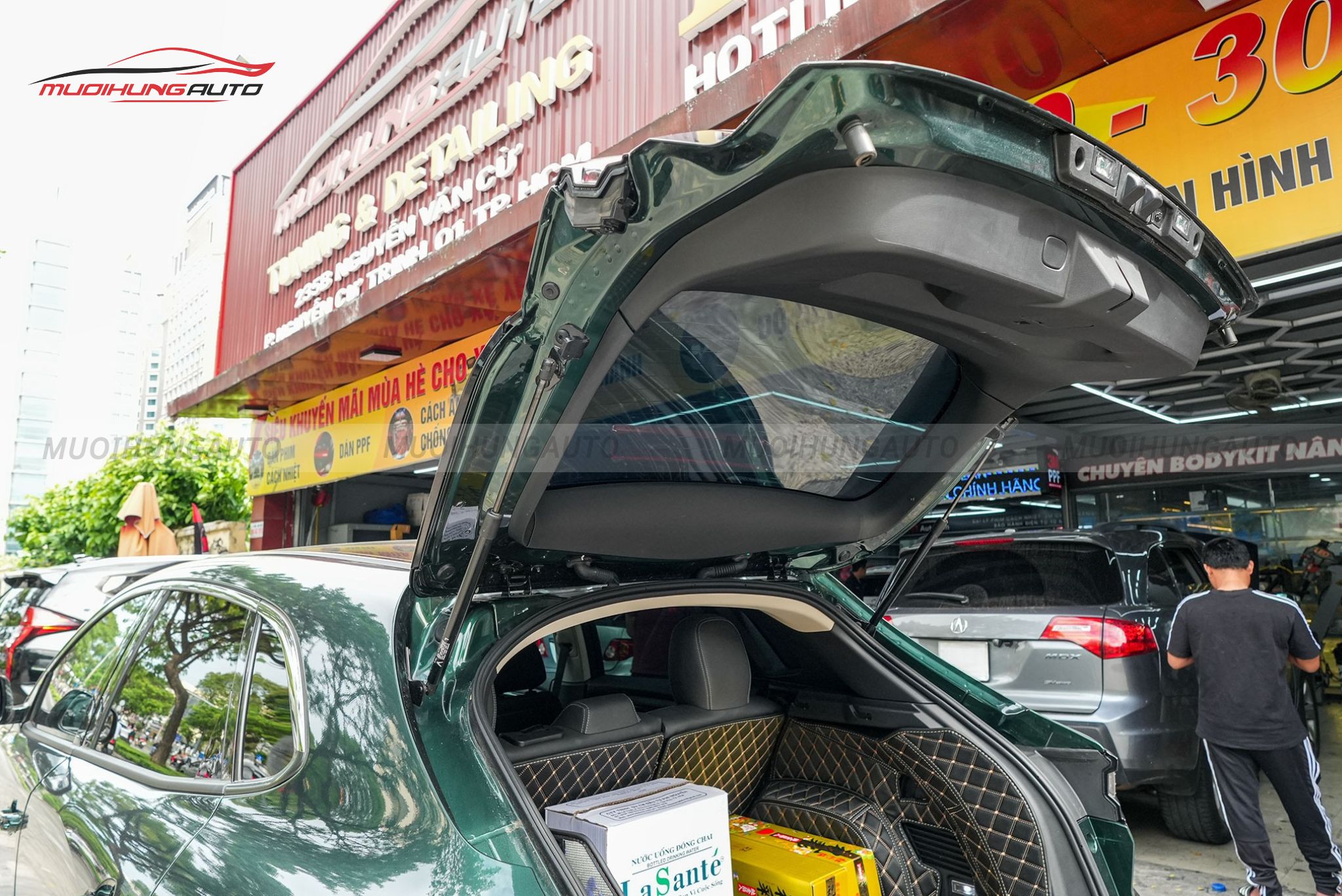 Cốp cơ nguyên bản Vinfast VF8 2024