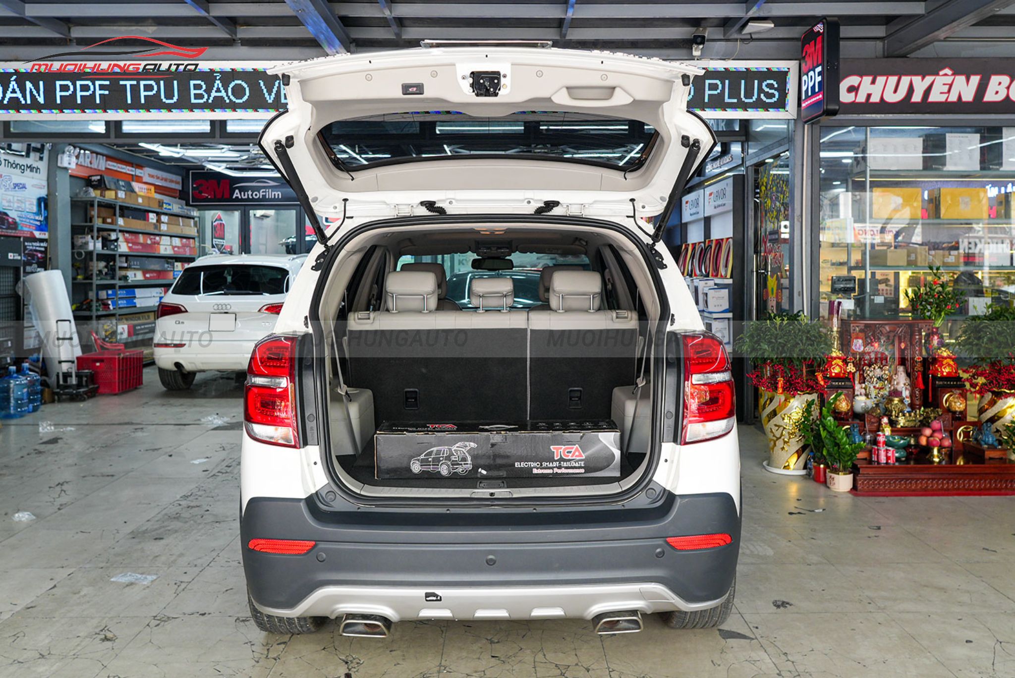 Cốp điện ô tô Chevrolet Captiva