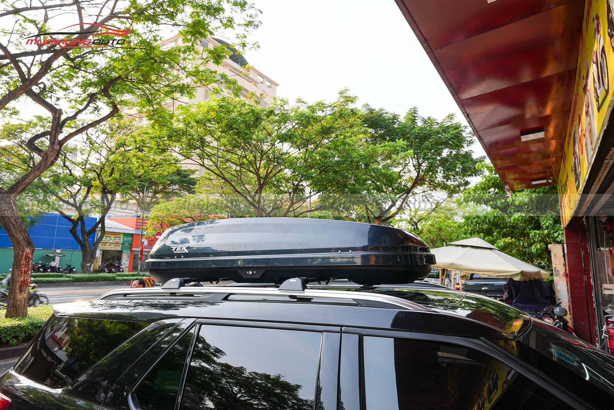 Cốp nóc Ford Explorer 2022