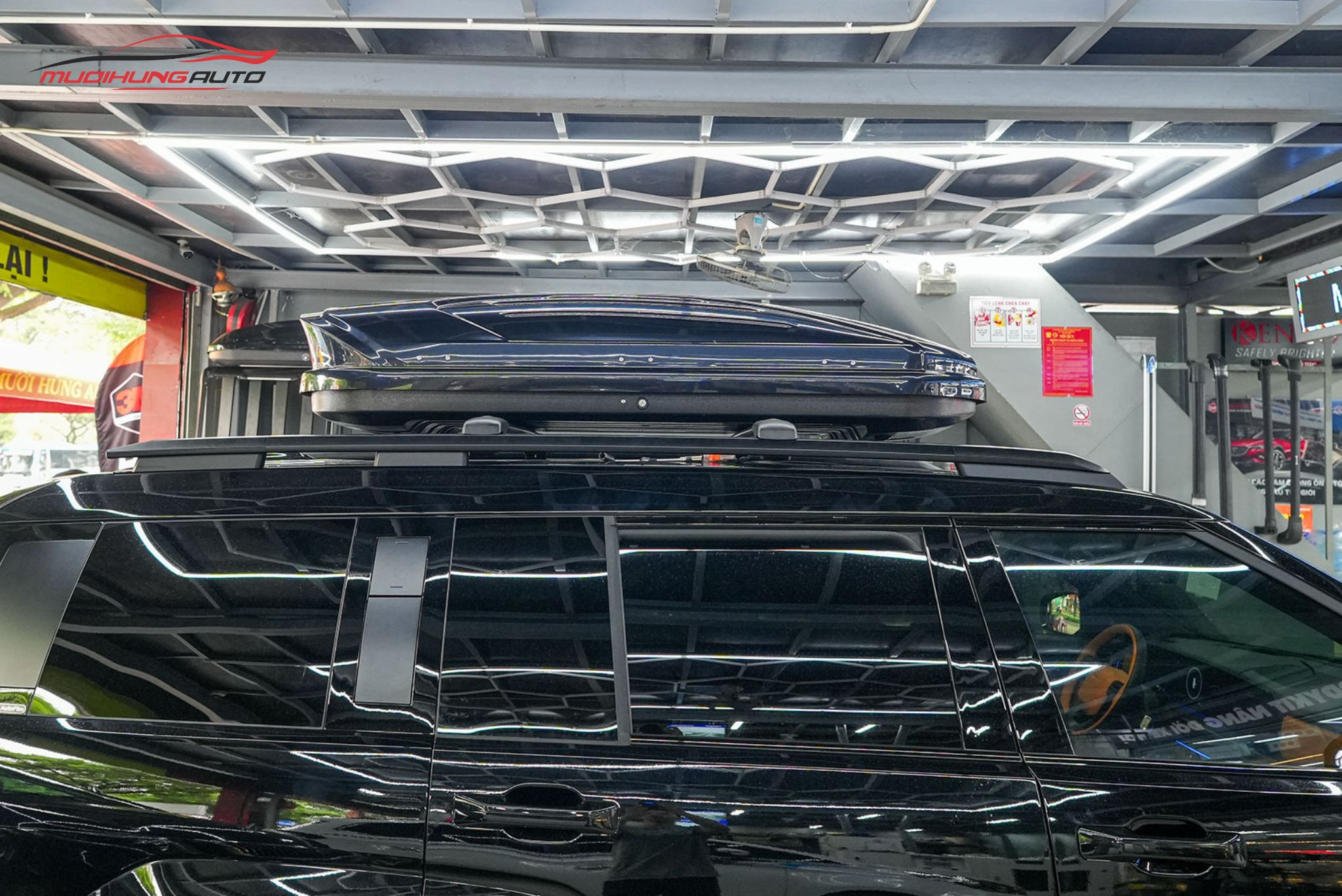 Cốp nóc phi thuyền Hyundai Santafe 2024 - 2025