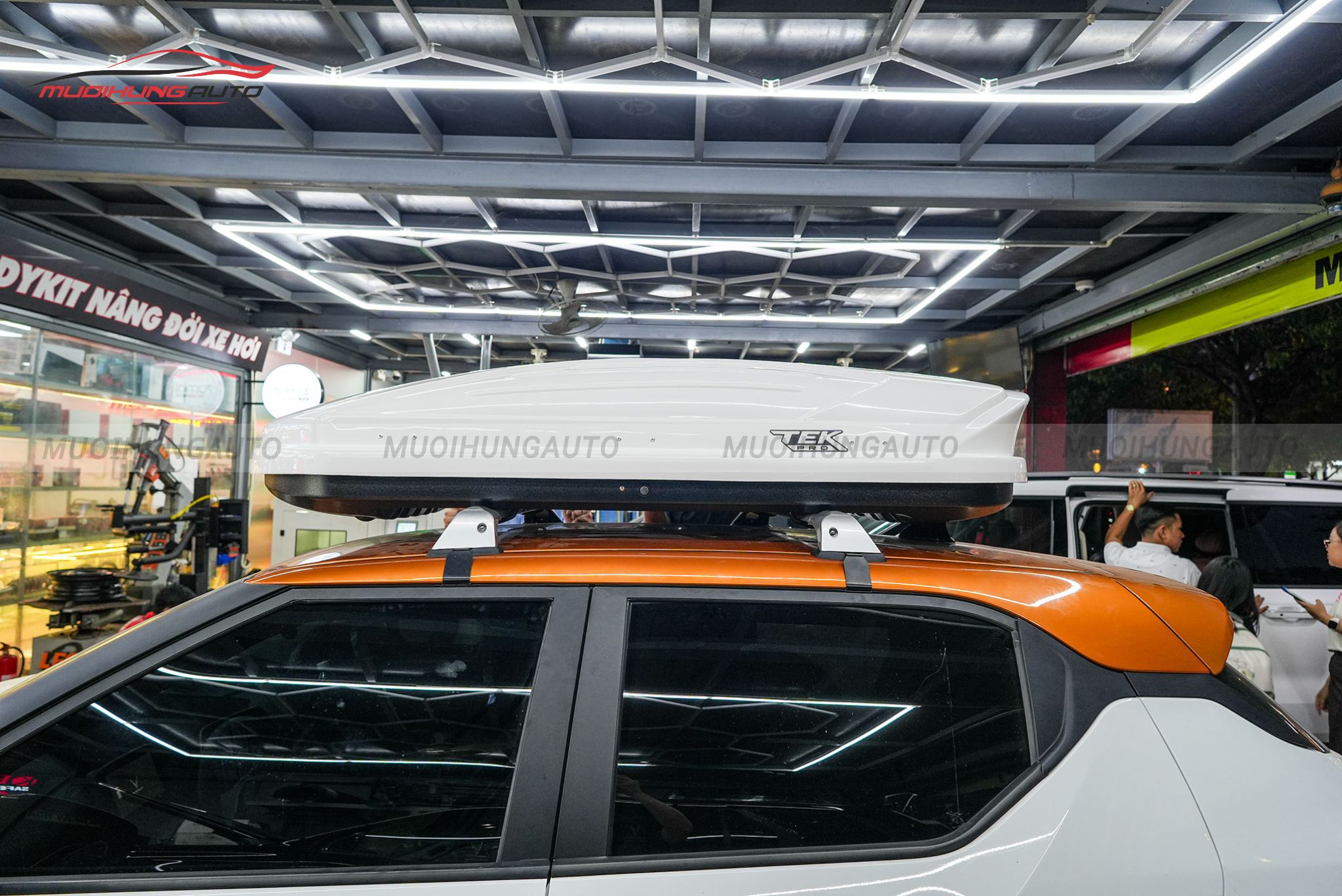 Cốp nóc phi thuyền Vinfast VF5 2023