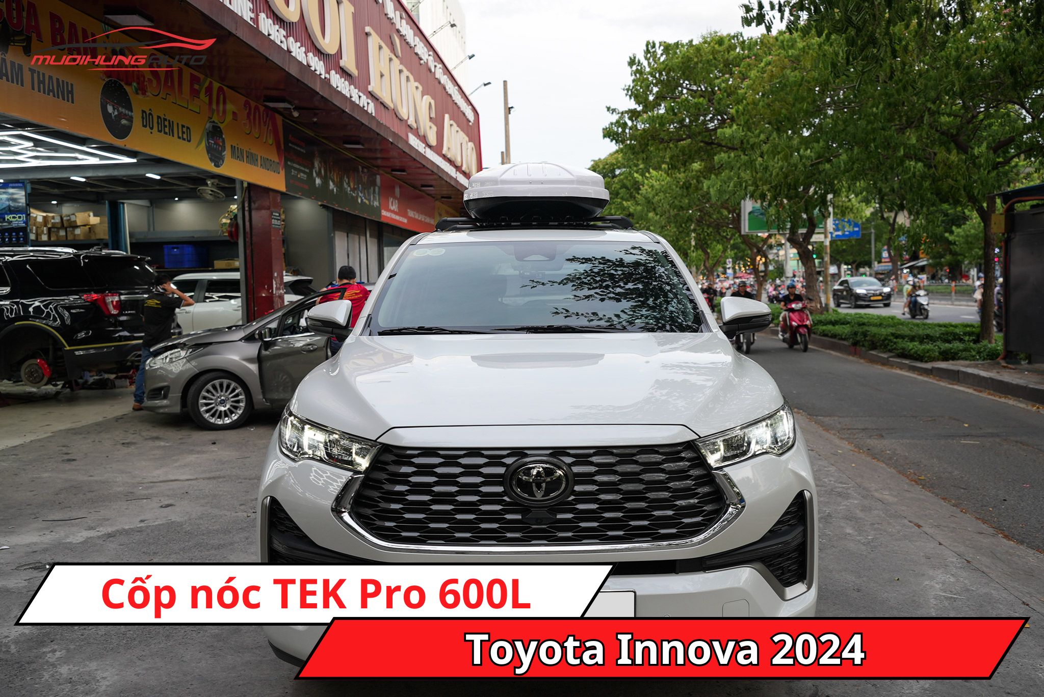 Cốp nóc TEK Pro 600L cho Toyota Innova 2024