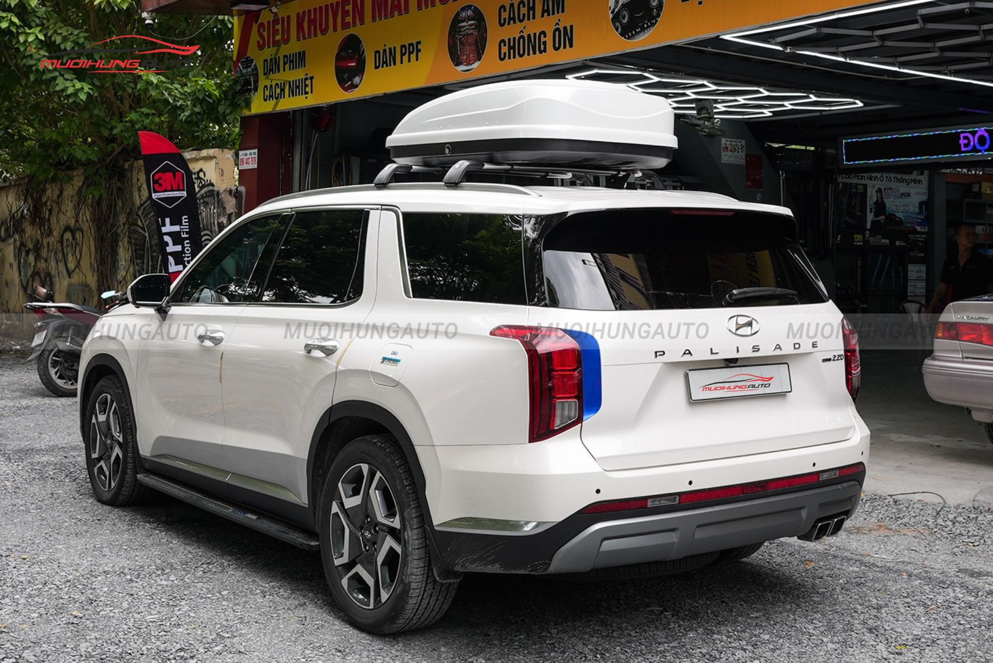 Cốp phi thuyền xe Hyundai Palisade 2024