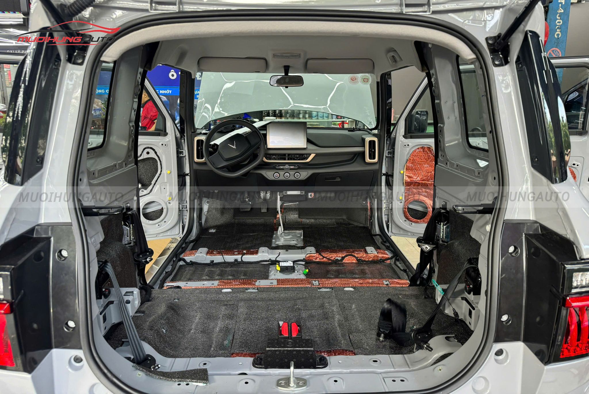 Dán chống ồn sàn xe ô tô Vinfast VF3