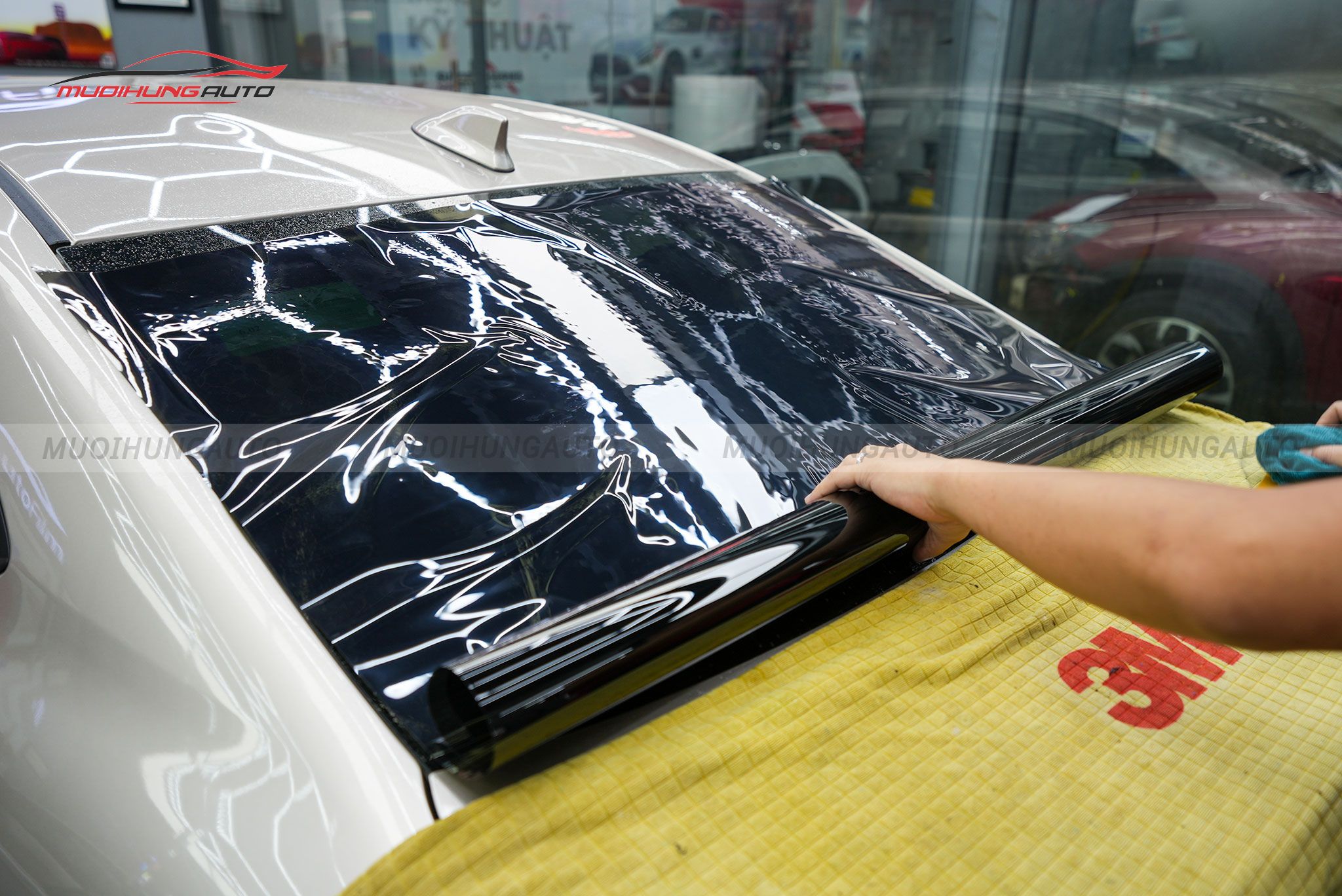 Dán phim cách nhiệt 3M cho ô tô Vinfast Minio Green