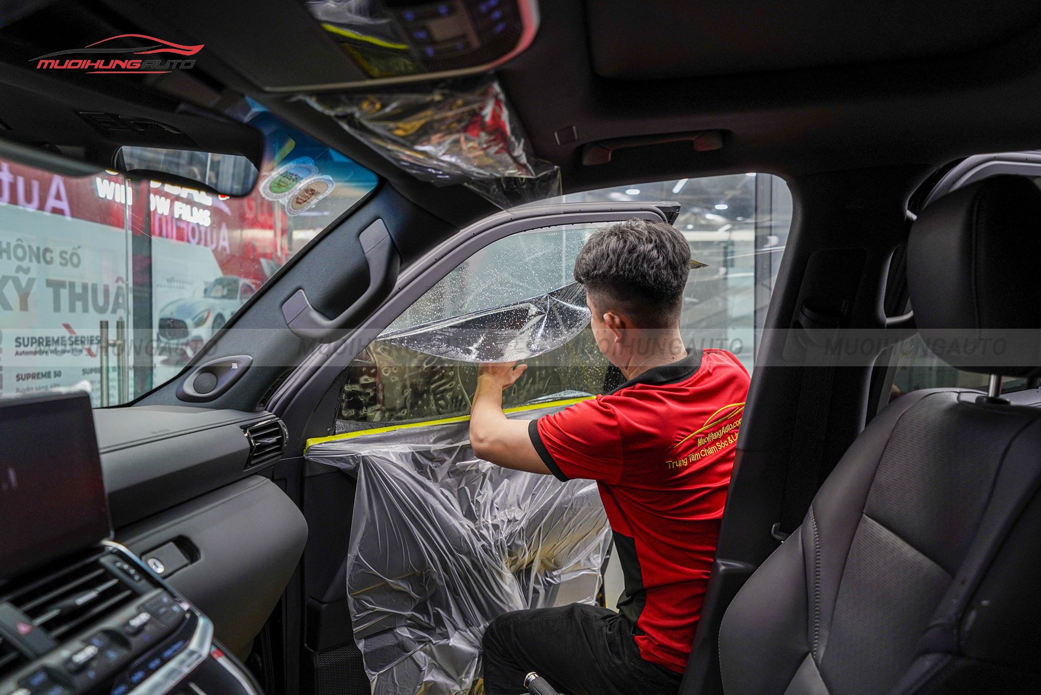 Dán phim cách nhiệt 3M cho xe Toyota Land Cruiser LC300 2023