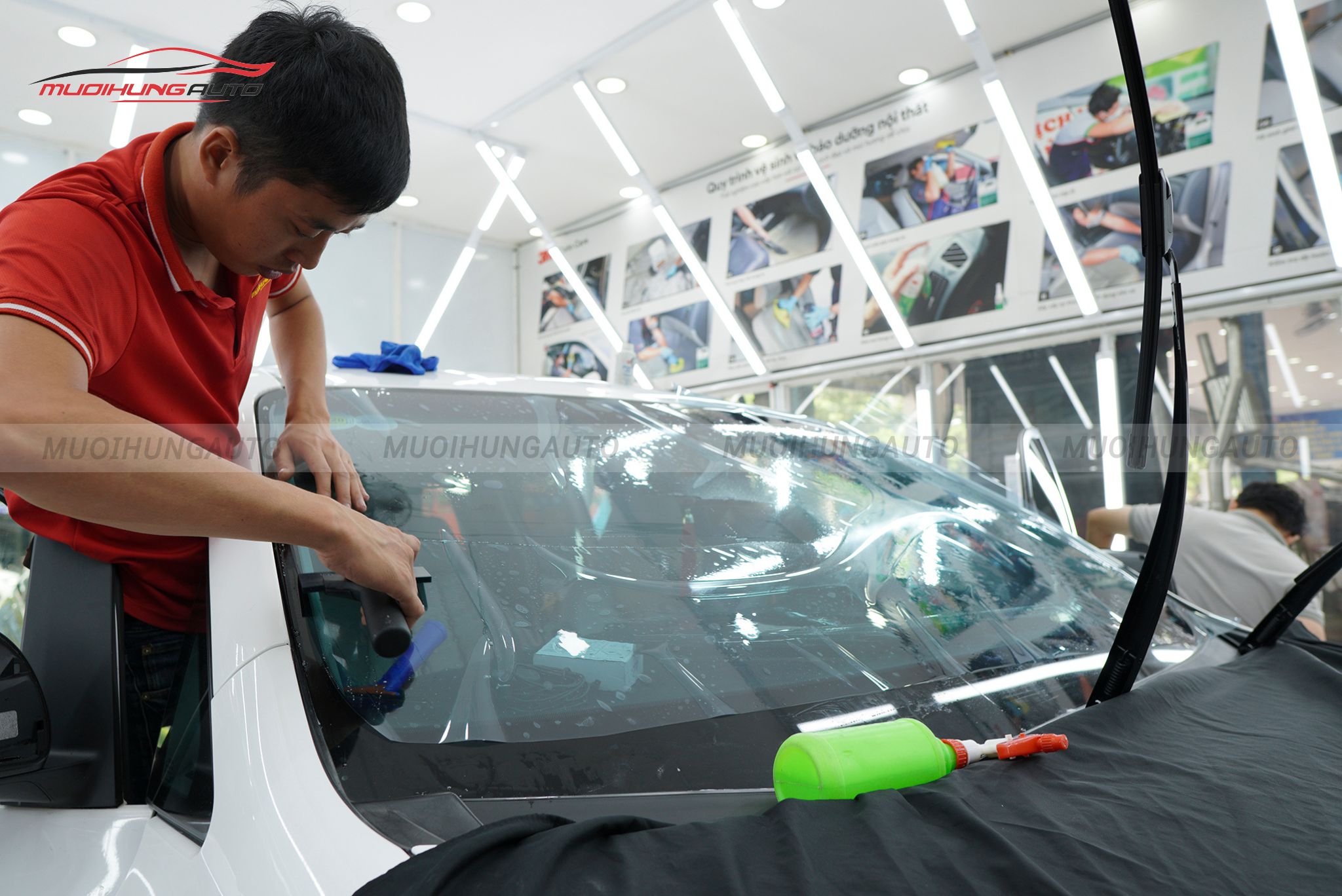 Dán phim cách nhiệt 3M cho xe Toyota Sienna 2013