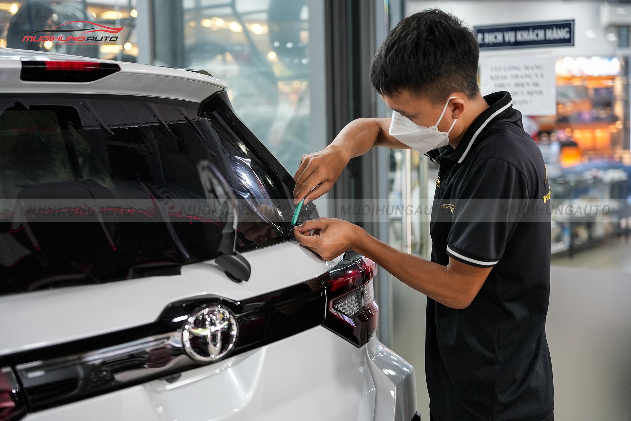 Dán phim cách nhiệt 3M Toyota Raize